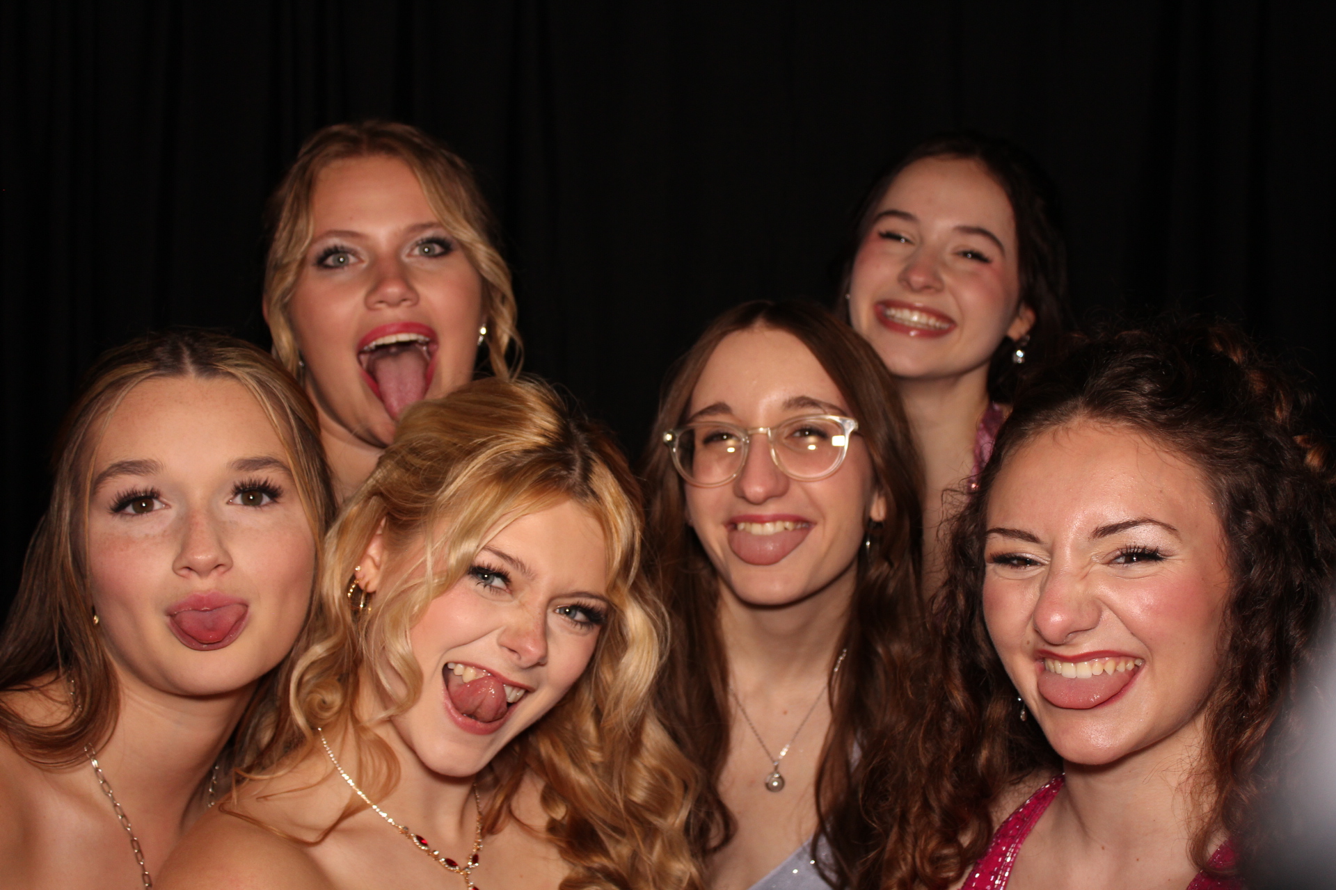 East Central High School Prom | View more photos from the event at gallery.photoboothcincy.com/u/PhotoBoothCincy/East-Central-High-School-Prom