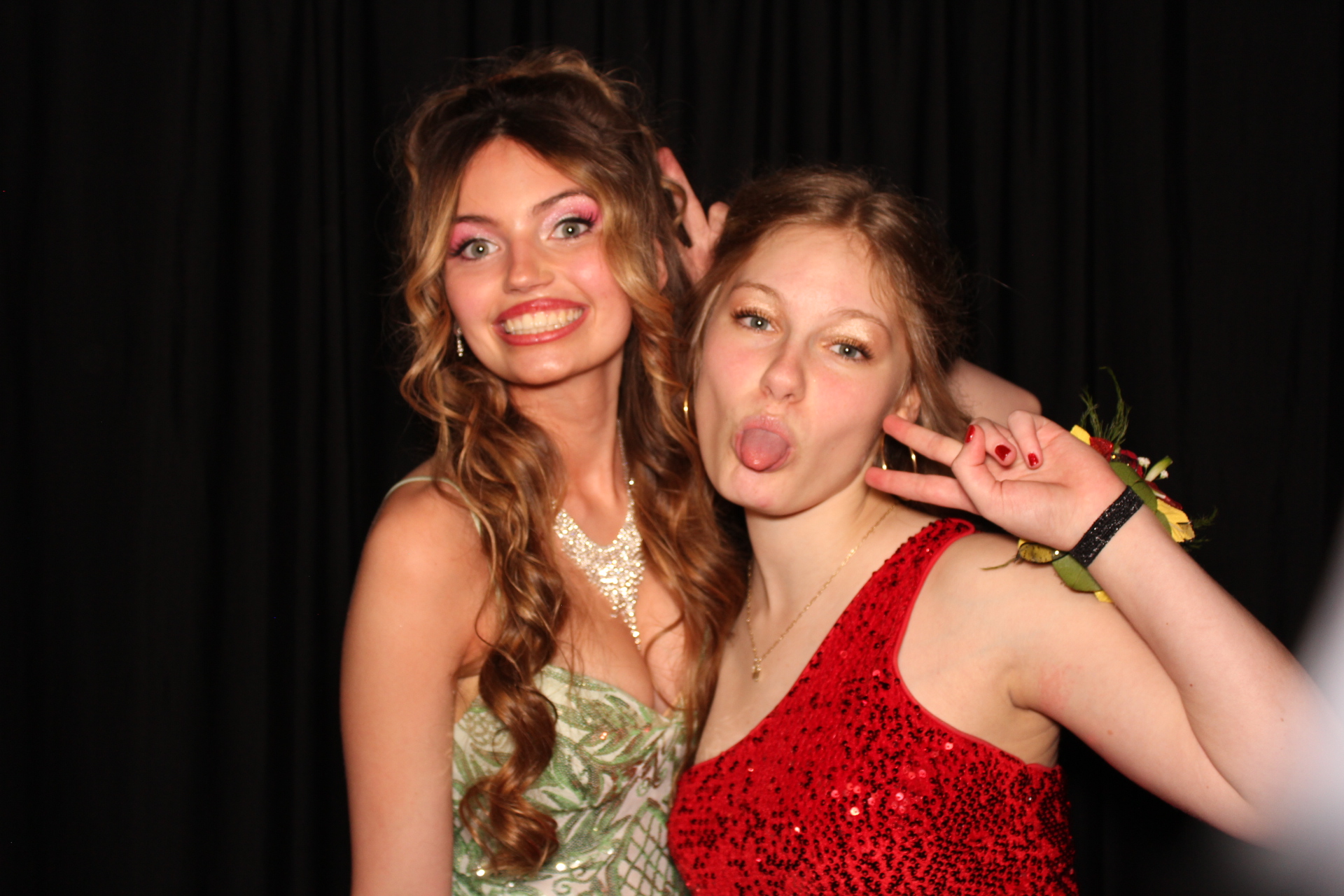 East Central High School Prom | View more photos from the event at gallery.photoboothcincy.com/u/PhotoBoothCincy/East-Central-High-School-Prom