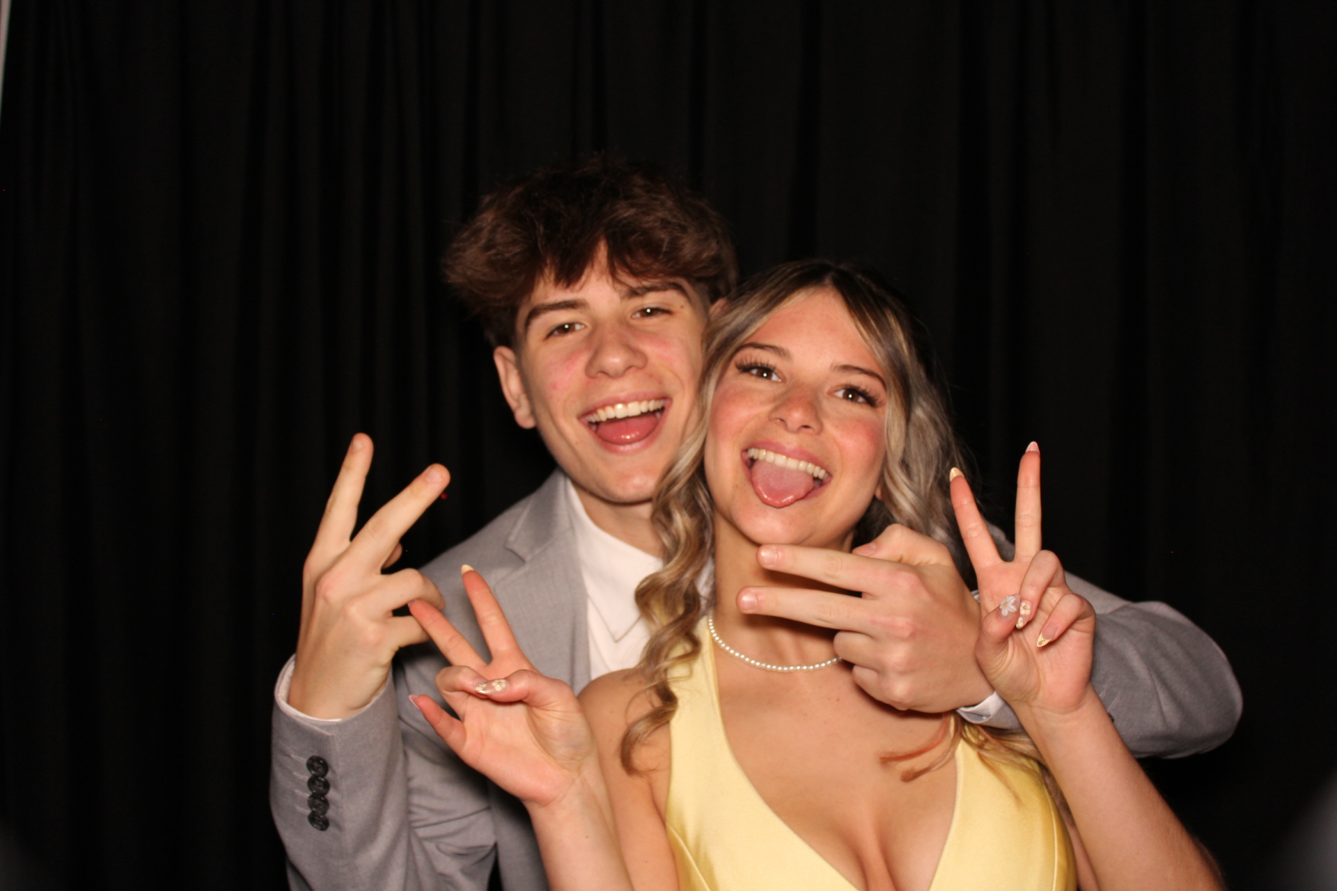 East Central High School Prom | View more photos from the event at gallery.photoboothcincy.com/u/PhotoBoothCincy/East-Central-High-School-Prom