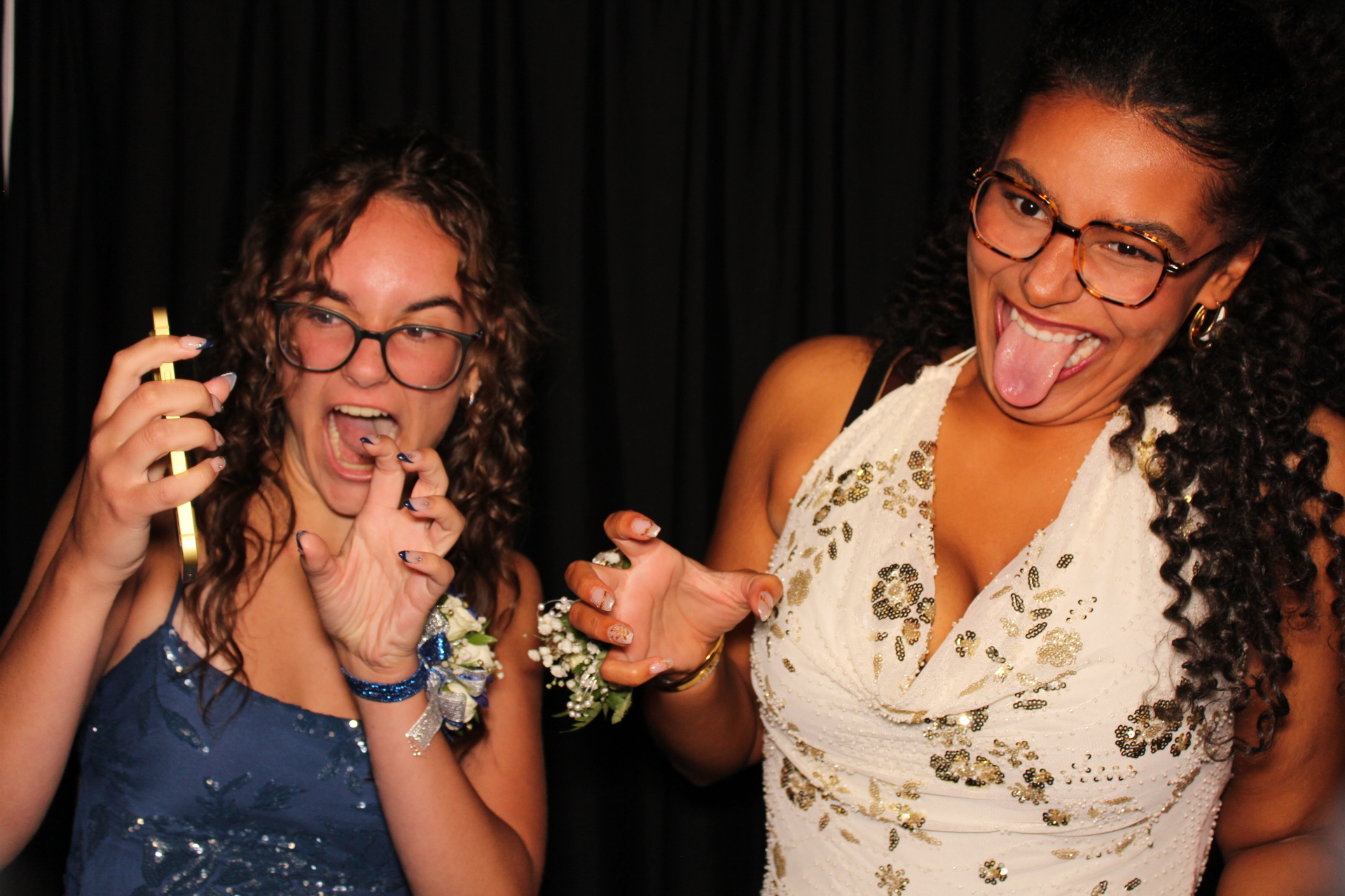 East Central High School Prom | View more photos from the event at gallery.photoboothcincy.com/u/PhotoBoothCincy/East-Central-High-School-Prom