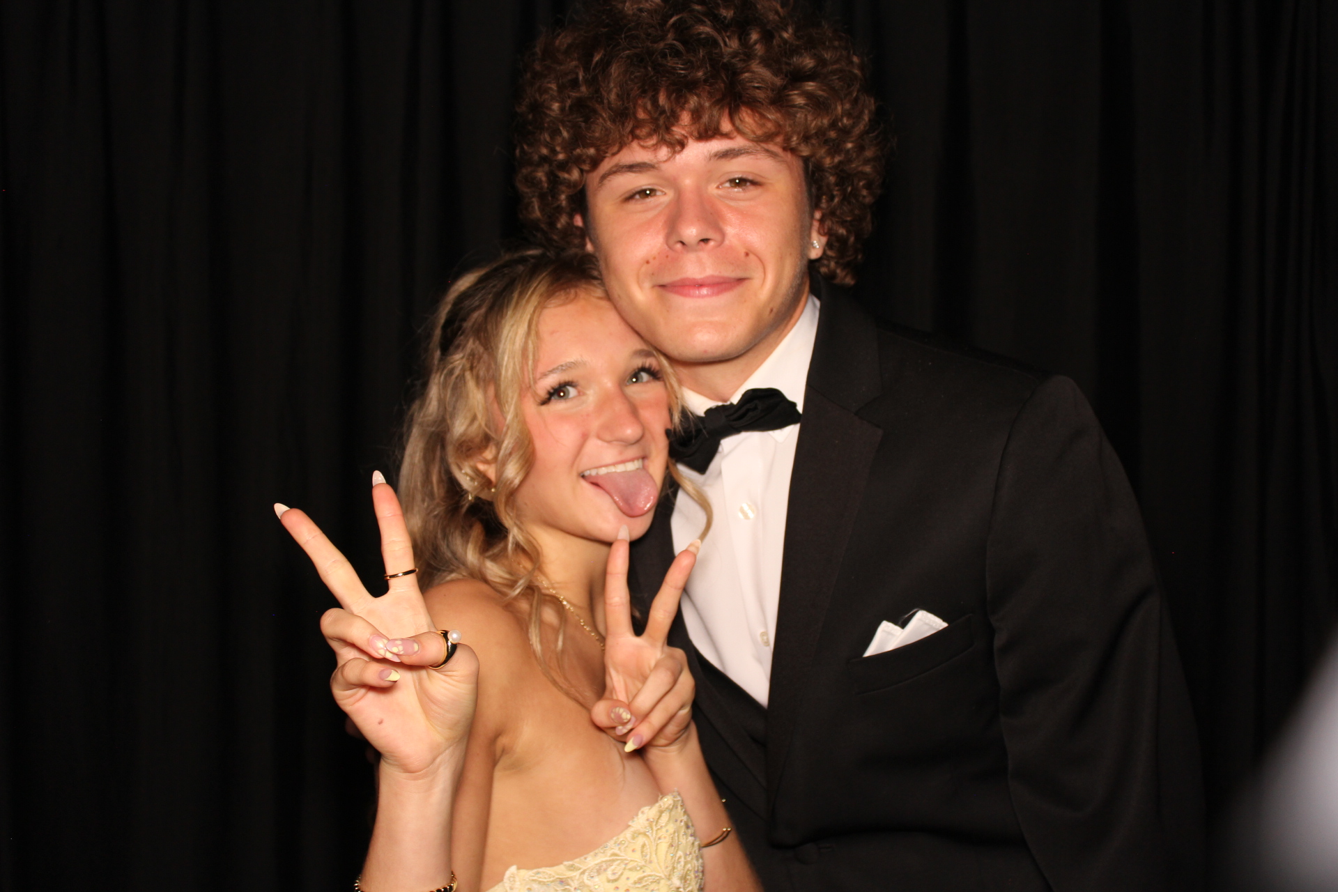 East Central High School Prom | View more photos from the event at gallery.photoboothcincy.com/u/PhotoBoothCincy/East-Central-High-School-Prom