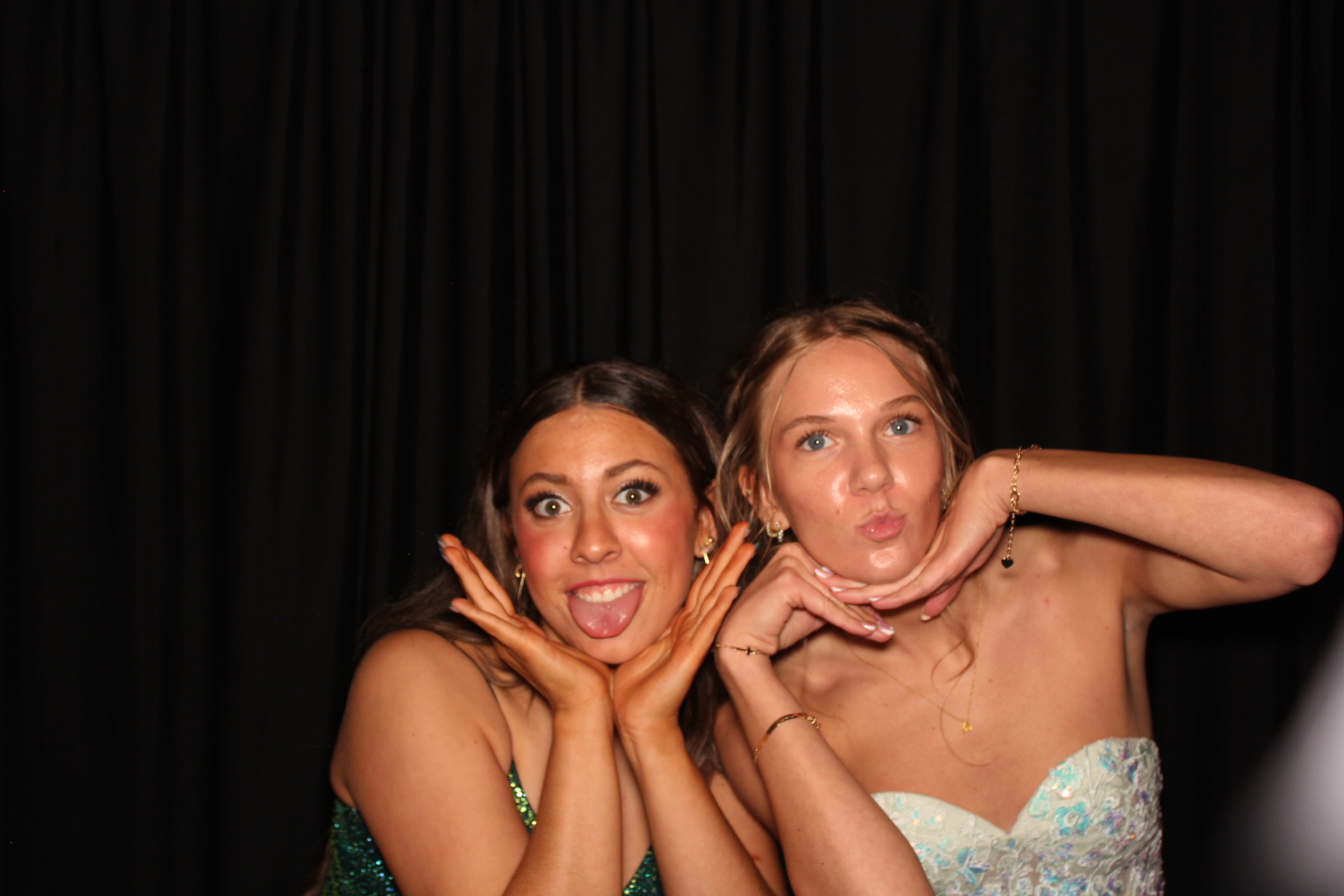 East Central High School Prom | View more photos from the event at gallery.photoboothcincy.com/u/PhotoBoothCincy/East-Central-High-School-Prom