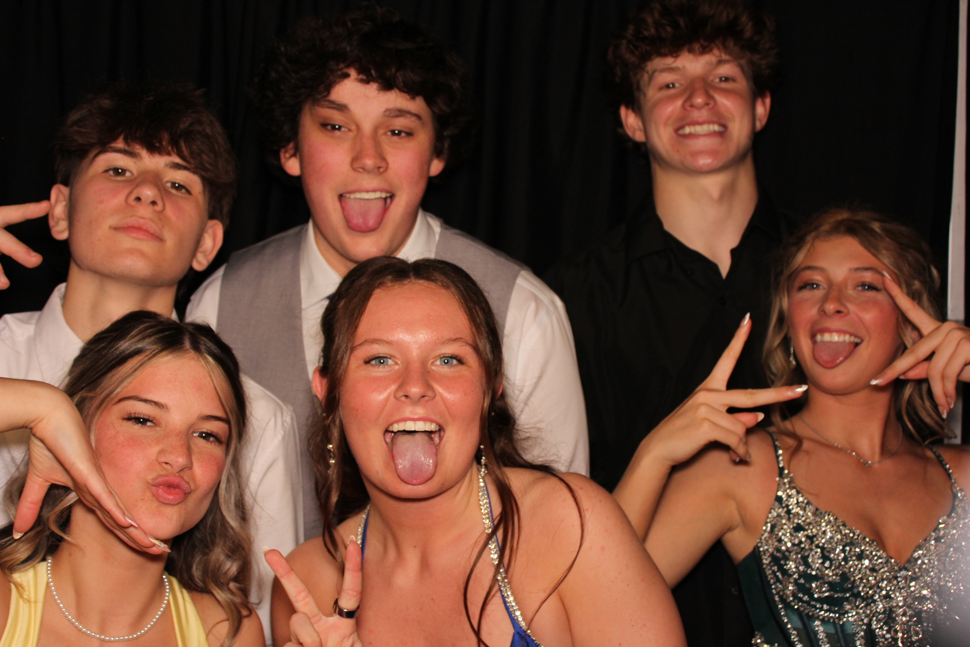 East Central High School Prom | View more photos from the event at gallery.photoboothcincy.com/u/PhotoBoothCincy/East-Central-High-School-Prom