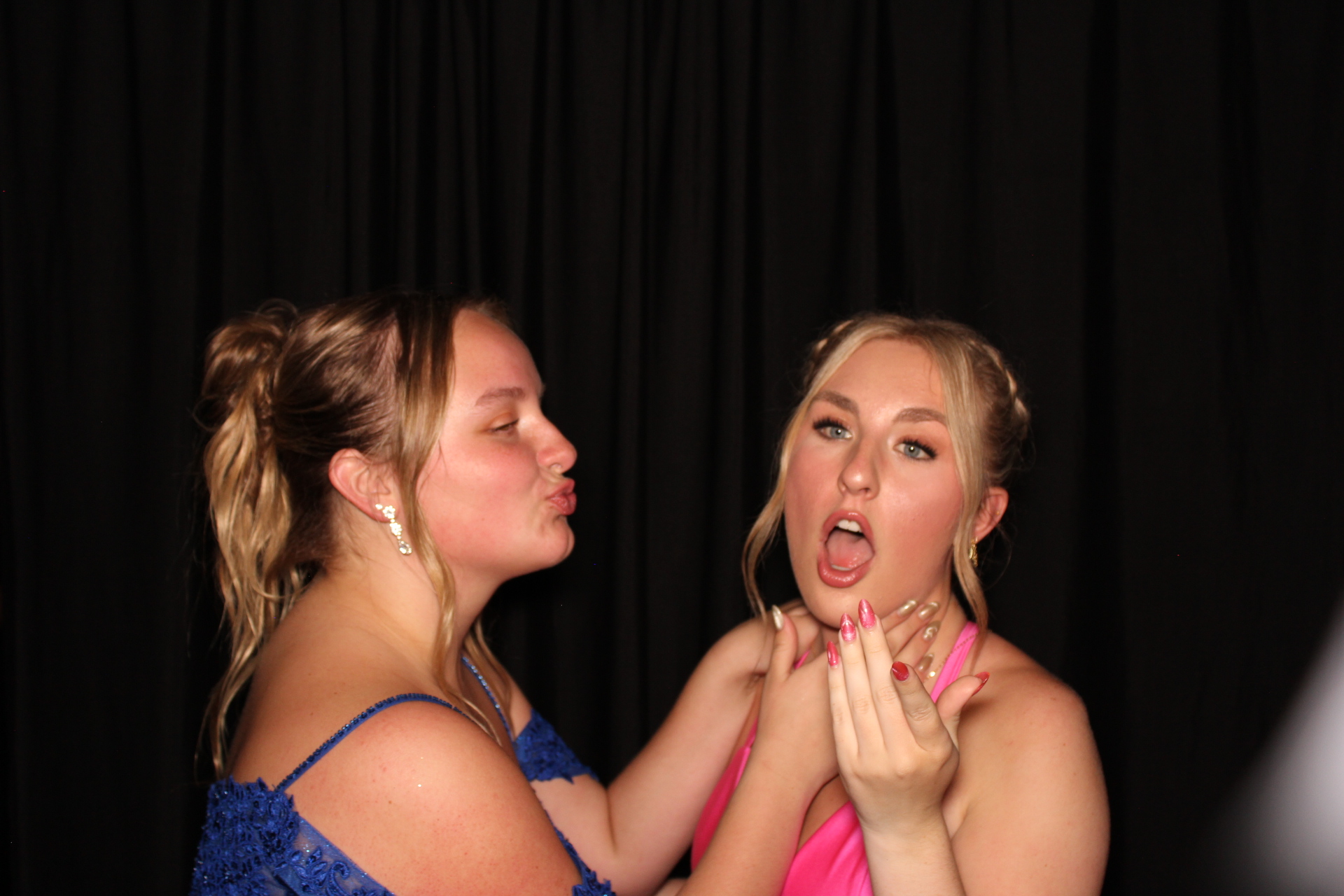 East Central High School Prom | View more photos from the event at gallery.photoboothcincy.com/u/PhotoBoothCincy/East-Central-High-School-Prom