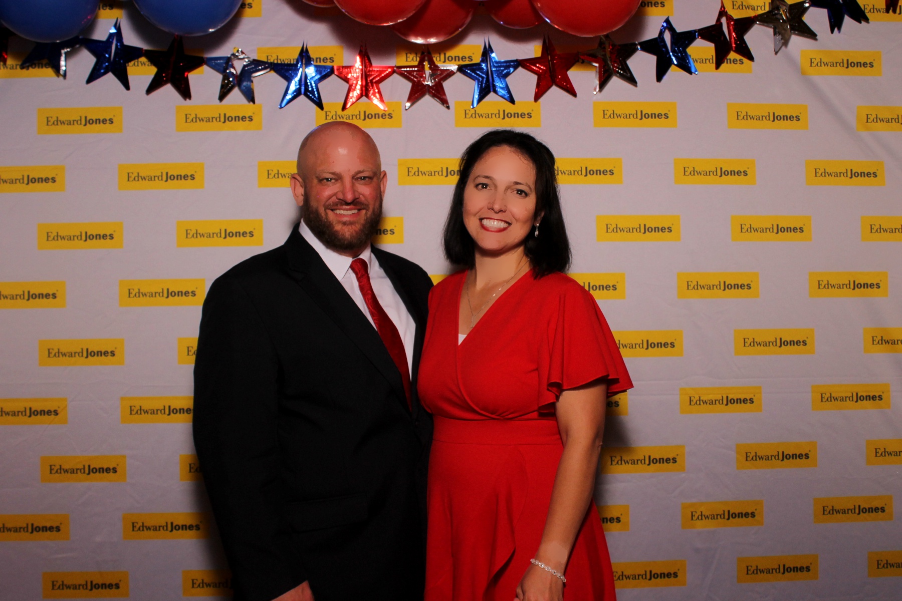 Edward Jones A Night of Distinction | View more photos from the event at gallery.photoboothcincy.com/u/PhotoBoothCincy/Edward-Jones-A-Night-of-Distinction