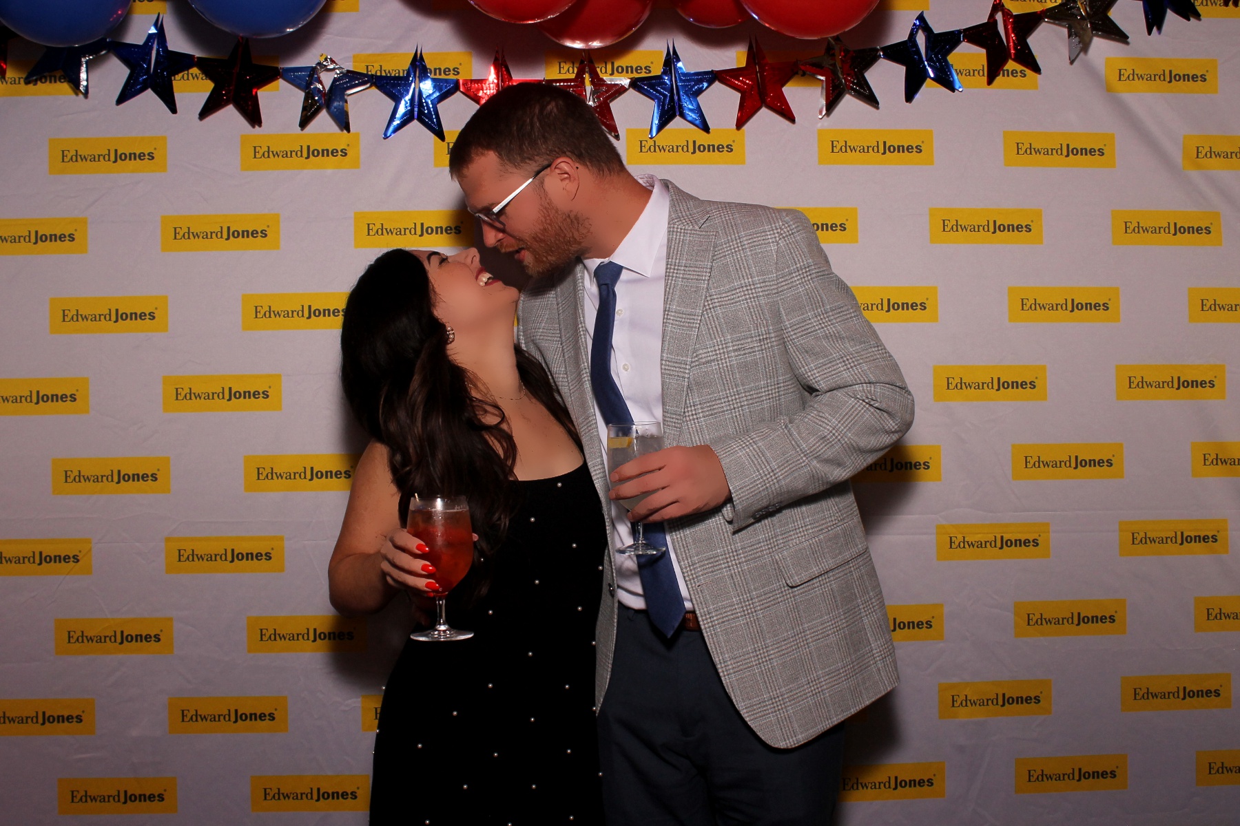 Edward Jones A Night of Distinction | View more photos from the event at gallery.photoboothcincy.com/u/PhotoBoothCincy/Edward-Jones-A-Night-of-Distinction