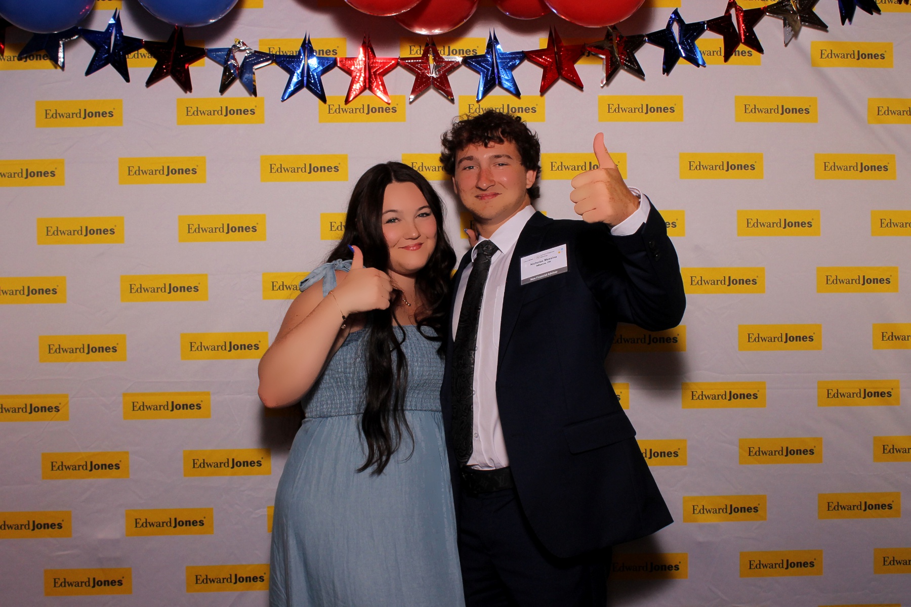 Edward Jones A Night of Distinction | View more photos from the event at gallery.photoboothcincy.com/u/PhotoBoothCincy/Edward-Jones-A-Night-of-Distinction