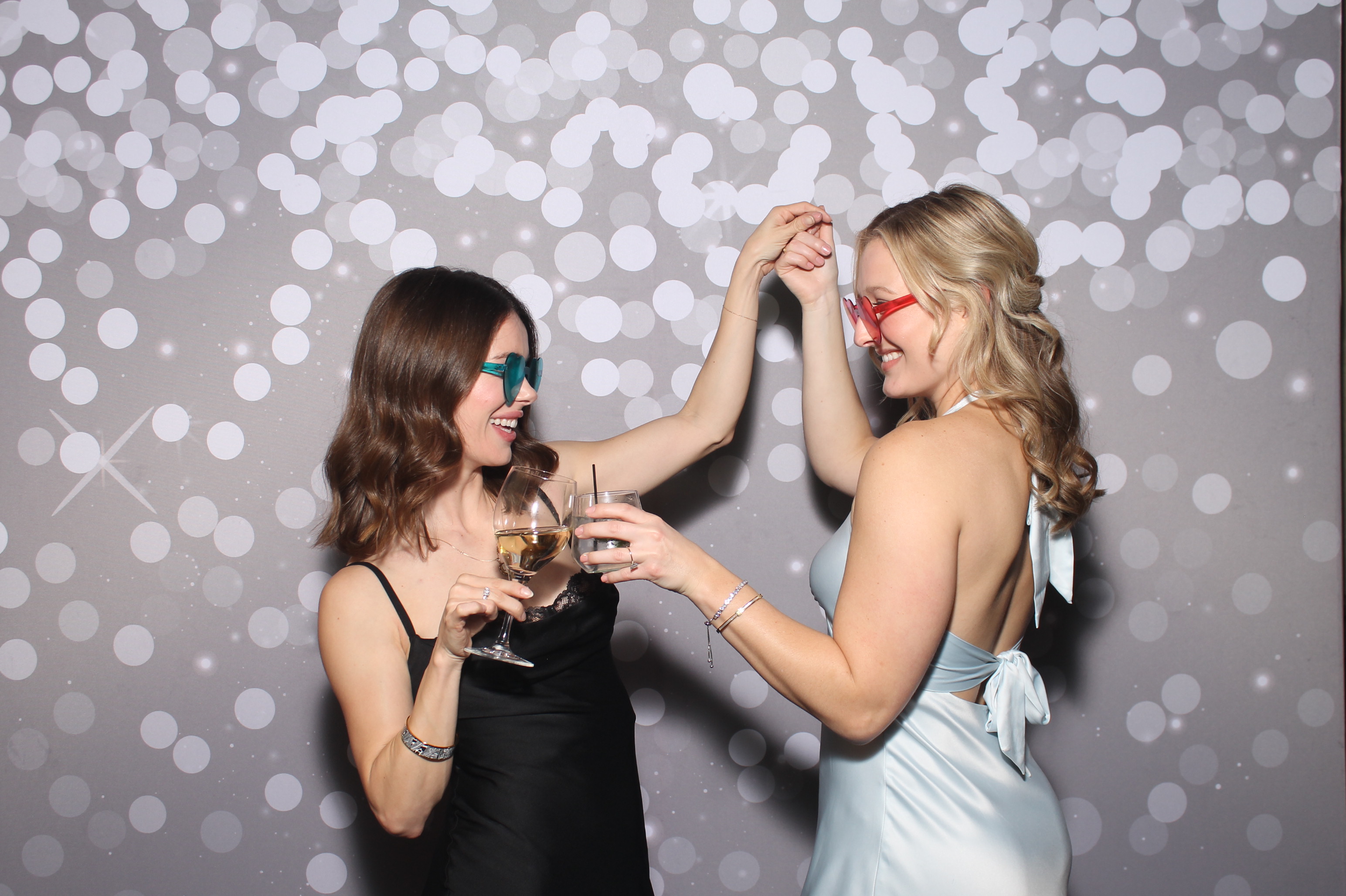 Elaina & Reid | View more photos from the event at gallery.photoboothcincy.com/u/PhotoBoothCincy/Elaina-Reid