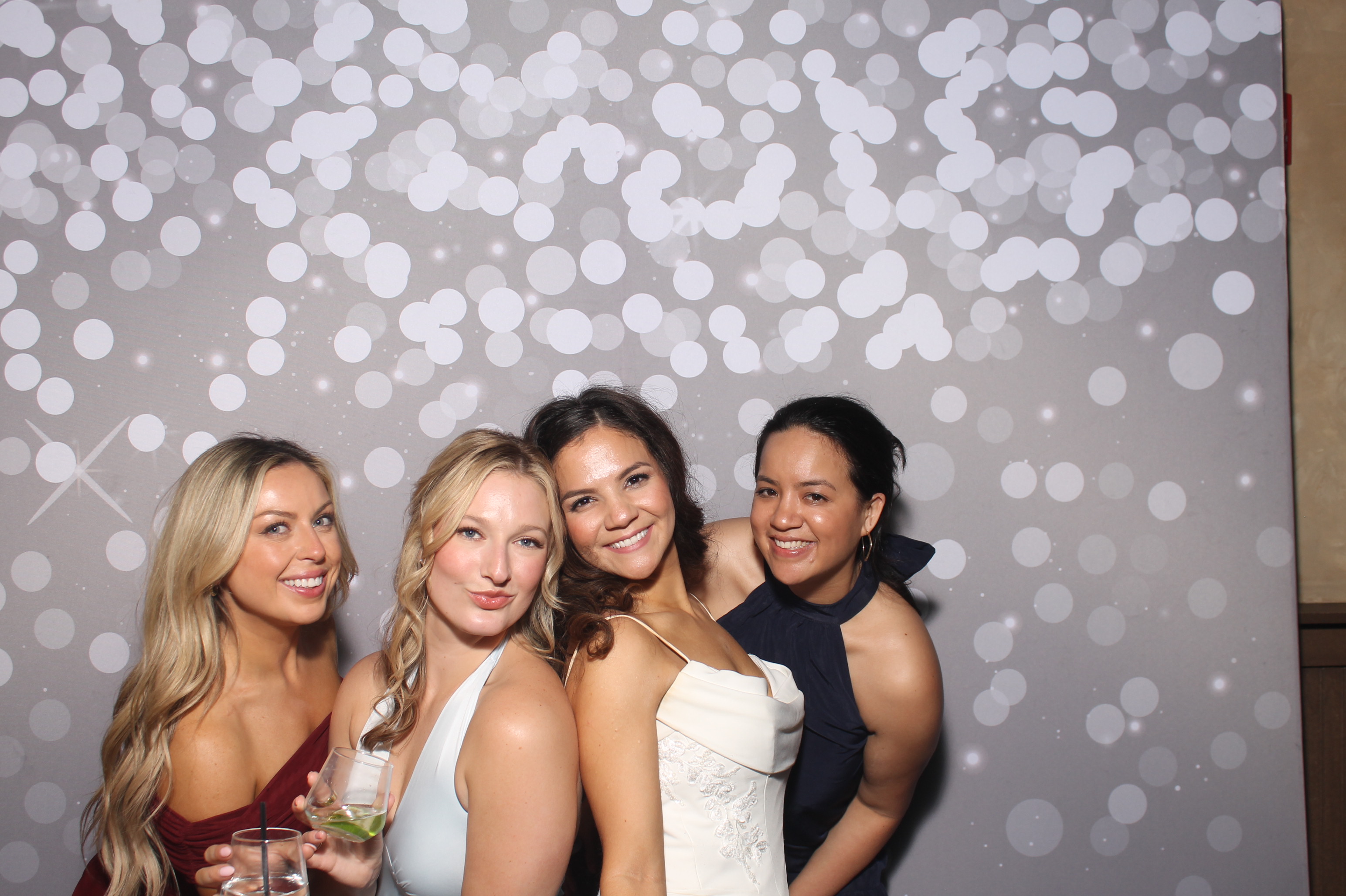 Elaina & Reid | View more photos from the event at gallery.photoboothcincy.com/u/PhotoBoothCincy/Elaina-Reid