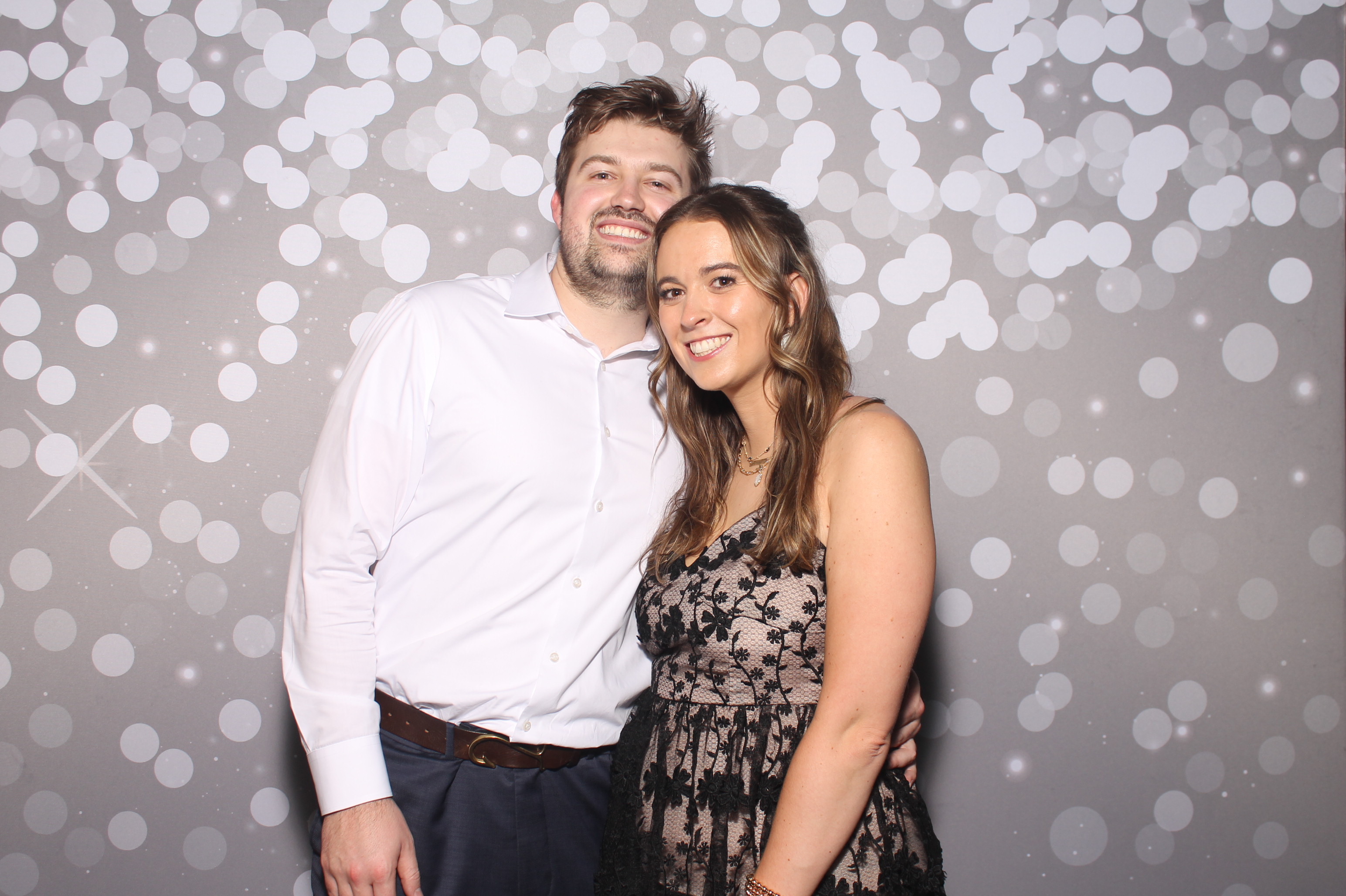 Elaina & Reid | View more photos from the event at gallery.photoboothcincy.com/u/PhotoBoothCincy/Elaina-Reid