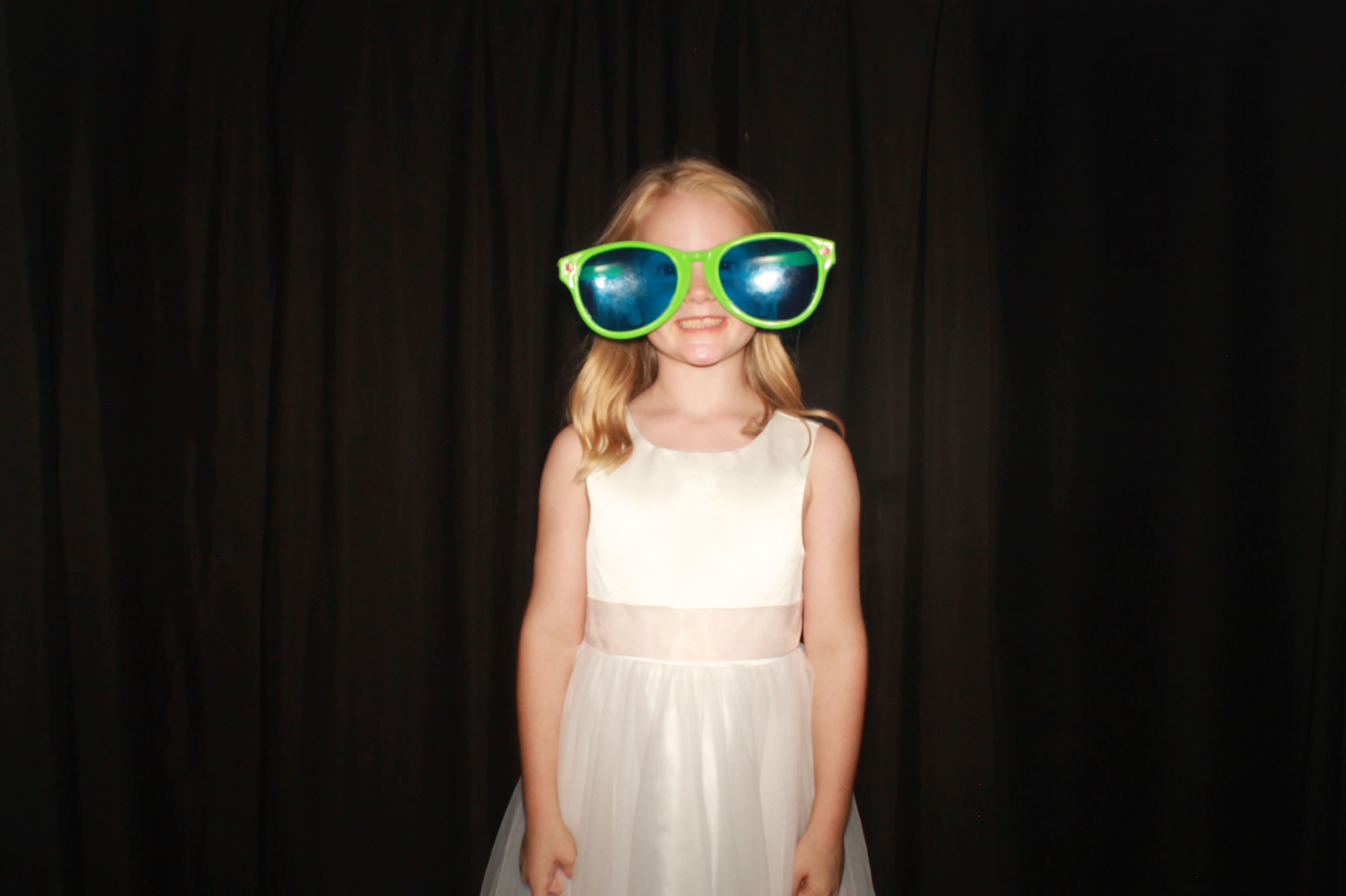 Elizabeth & Seth | View more photos from the event at gallery.photoboothcincy.com/u/PhotoBoothCincy/Elizabeth-Seth
