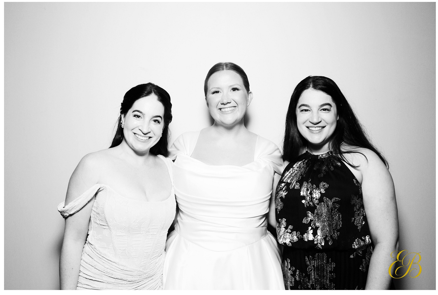 Emily & Brenden Wedding | View more photos from the event at gallery.photoboothcincy.com/u/PhotoBoothCincy/Emily-Brenden-Wedding