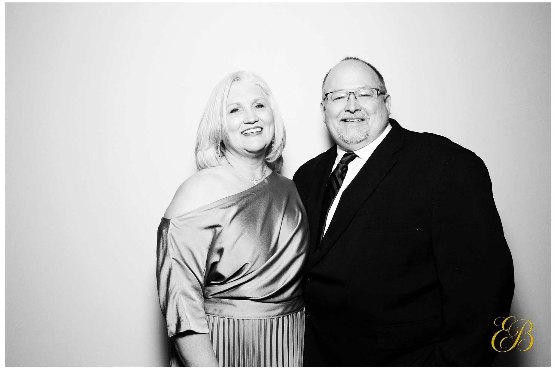 Emily & Brenden Wedding | View more photos from the event at gallery.photoboothcincy.com/u/PhotoBoothCincy/Emily-Brenden-Wedding