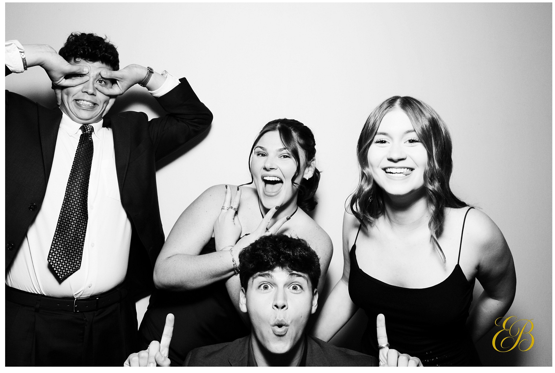 Emily & Brenden Wedding | View more photos from the event at gallery.photoboothcincy.com/u/PhotoBoothCincy/Emily-Brenden-Wedding