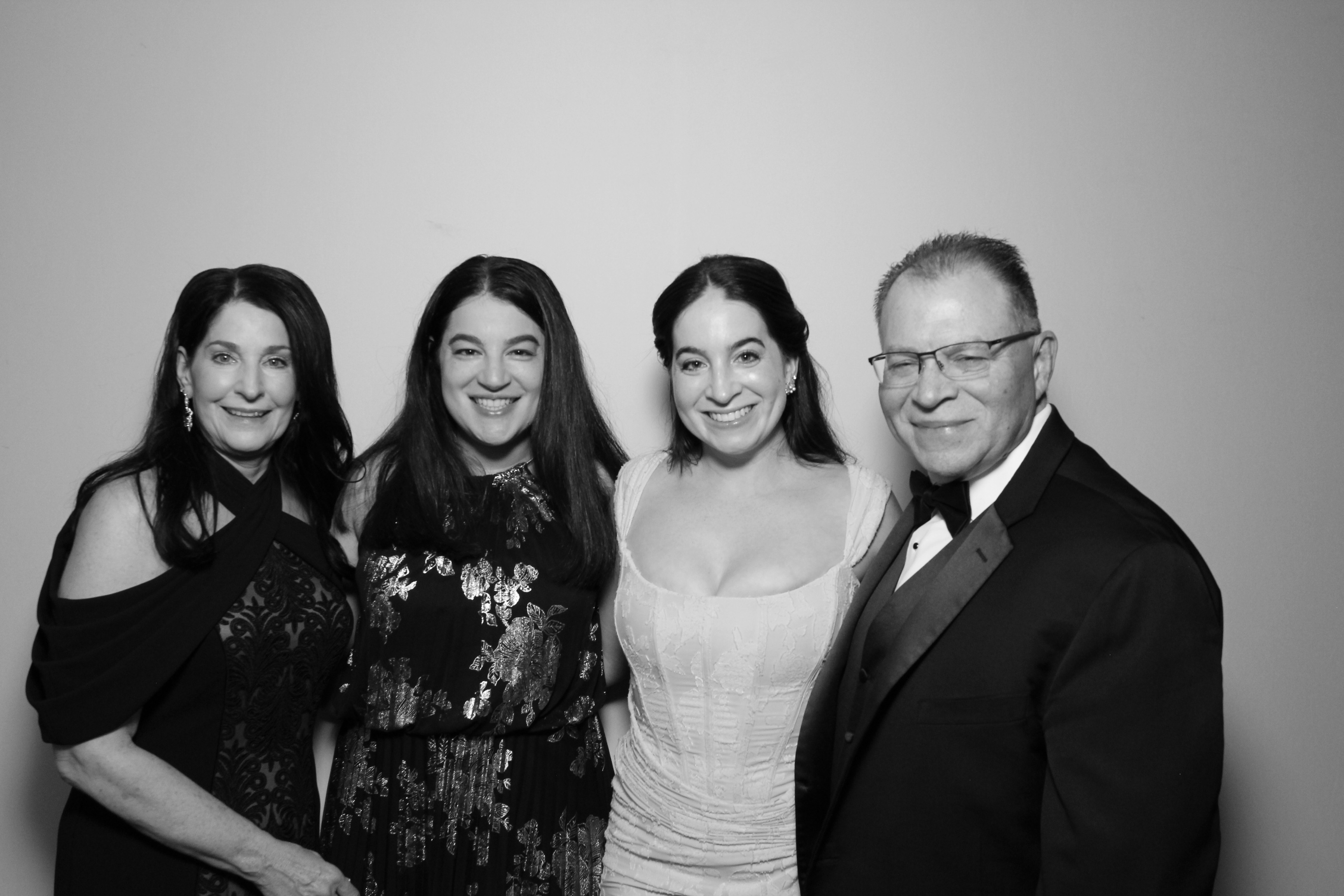Emily & Brenden Wedding | View more photos from the event at gallery.photoboothcincy.com/u/PhotoBoothCincy/Emily-Brenden-Wedding