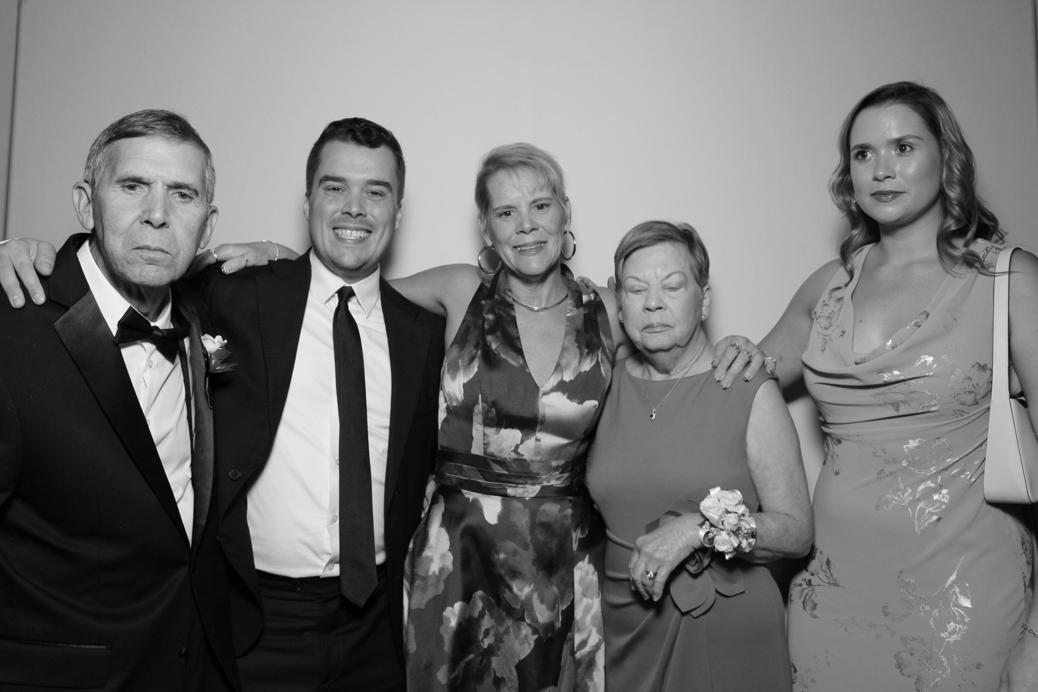 Emily & Brenden Wedding | View more photos from the event at gallery.photoboothcincy.com/u/PhotoBoothCincy/Emily-Brenden-Wedding