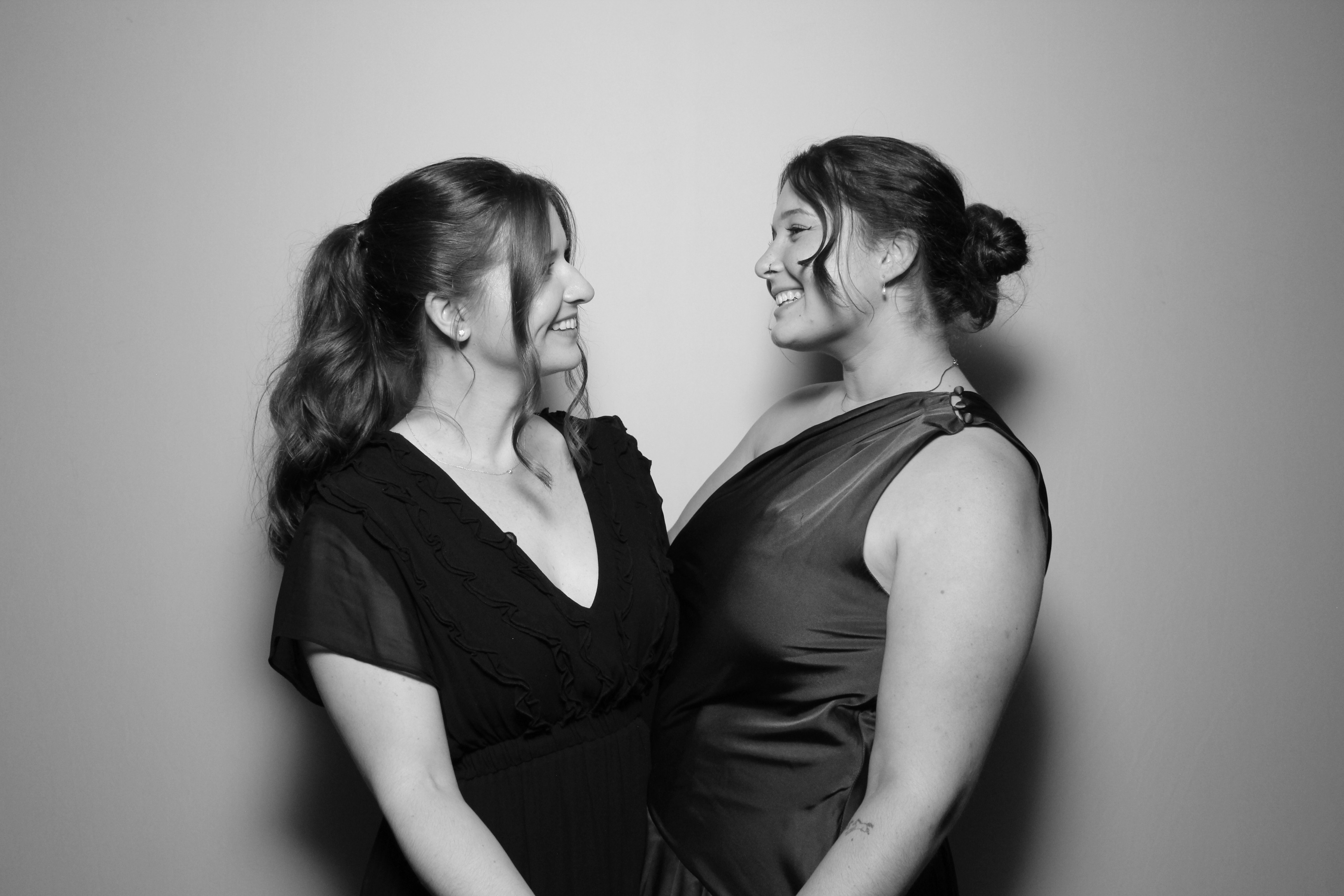 Emily & Brenden Wedding | View more photos from the event at gallery.photoboothcincy.com/u/PhotoBoothCincy/Emily-Brenden-Wedding