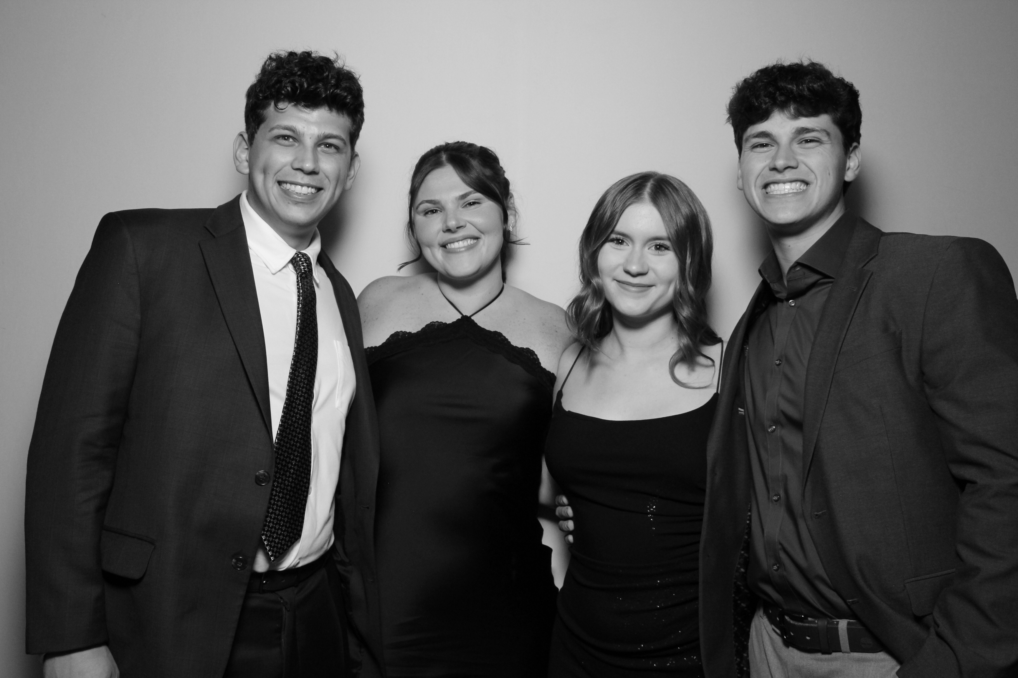 Emily & Brenden Wedding | View more photos from the event at gallery.photoboothcincy.com/u/PhotoBoothCincy/Emily-Brenden-Wedding