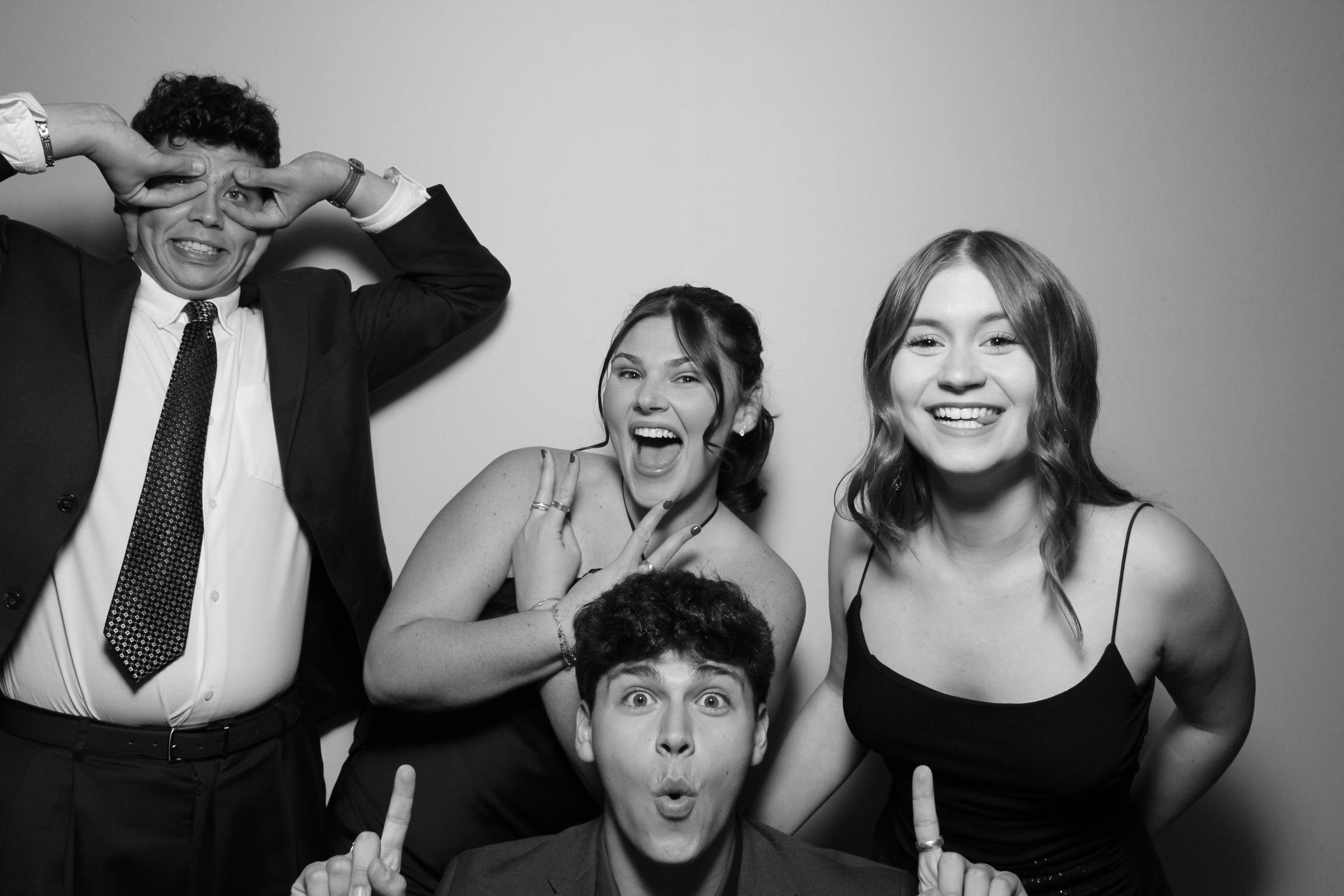 Emily & Brenden Wedding | View more photos from the event at gallery.photoboothcincy.com/u/PhotoBoothCincy/Emily-Brenden-Wedding