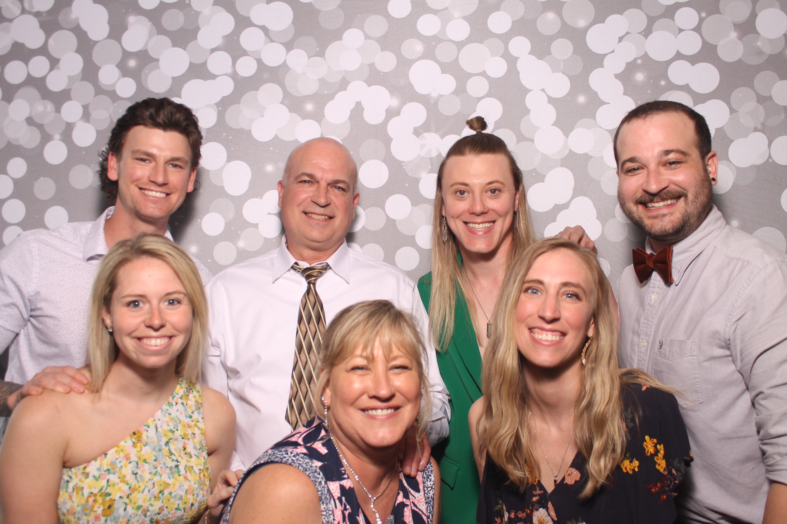 Emily & Logan Reception | View more photos from the event at gallery.photoboothcincy.com/u/PhotoBoothCincy/Emily-Logan-Reception