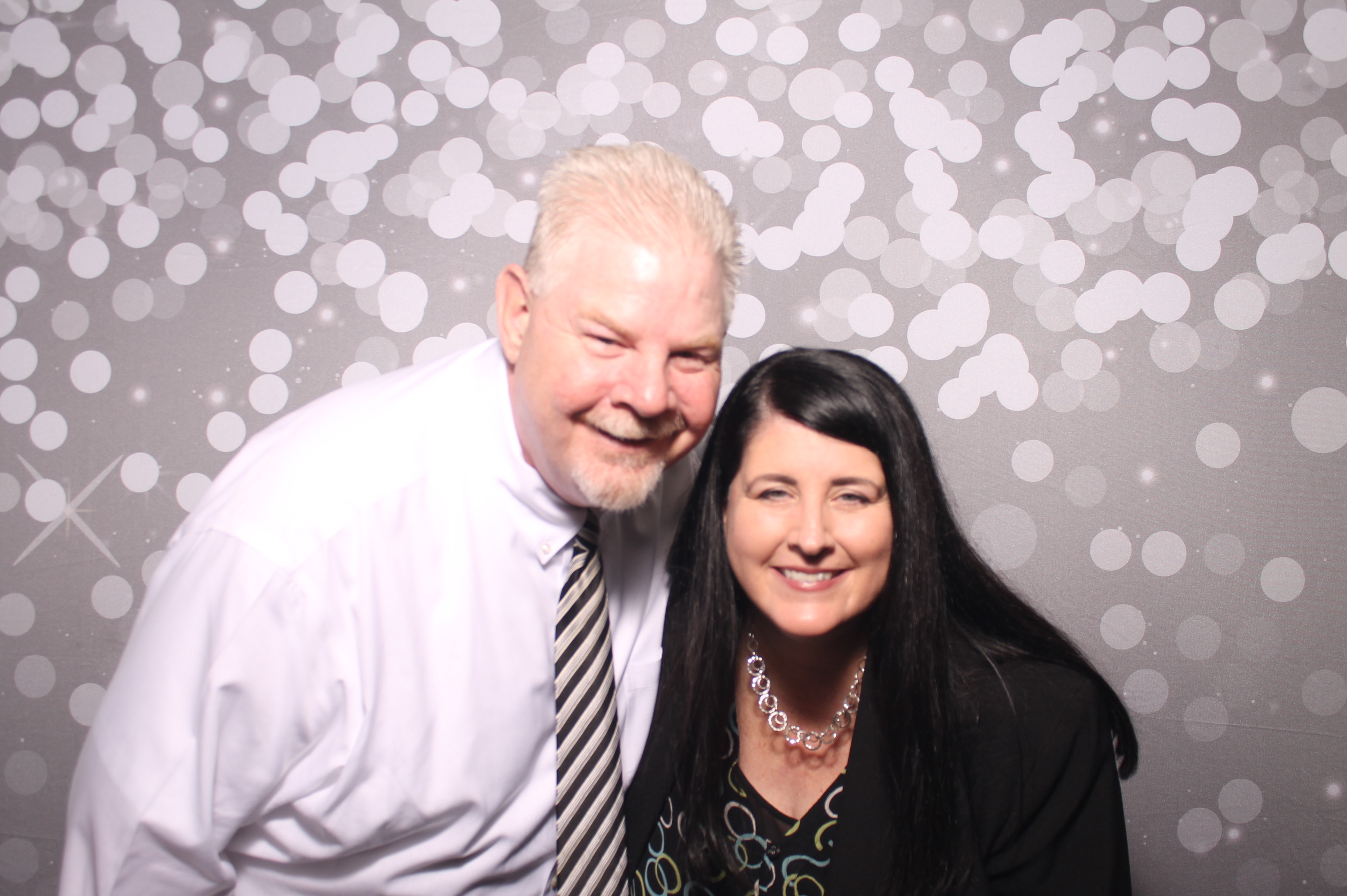 Emily & Logan Reception | View more photos from the event at gallery.photoboothcincy.com/u/PhotoBoothCincy/Emily-Logan-Reception
