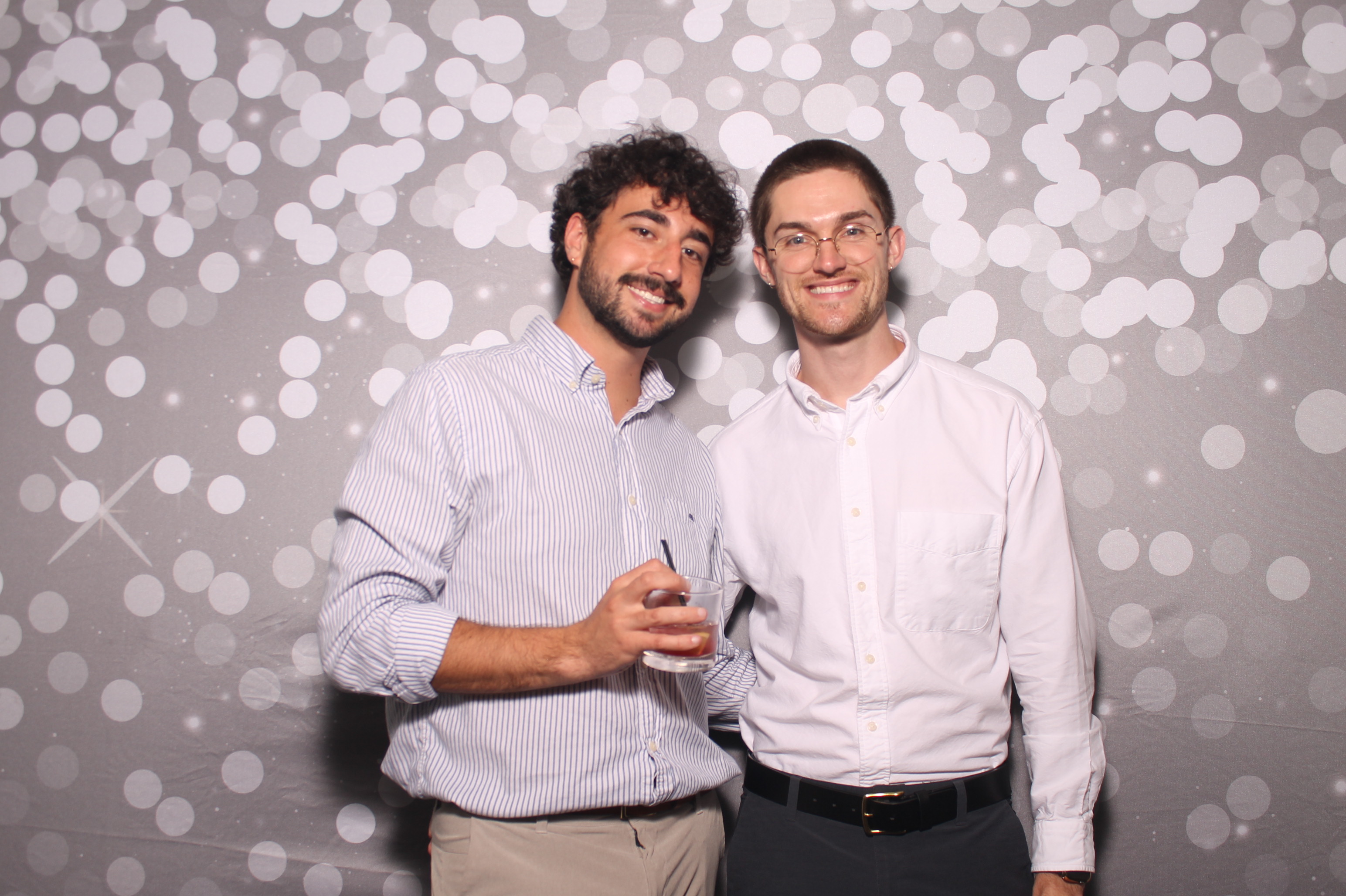 Emily & Logan Reception | View more photos from the event at gallery.photoboothcincy.com/u/PhotoBoothCincy/Emily-Logan-Reception