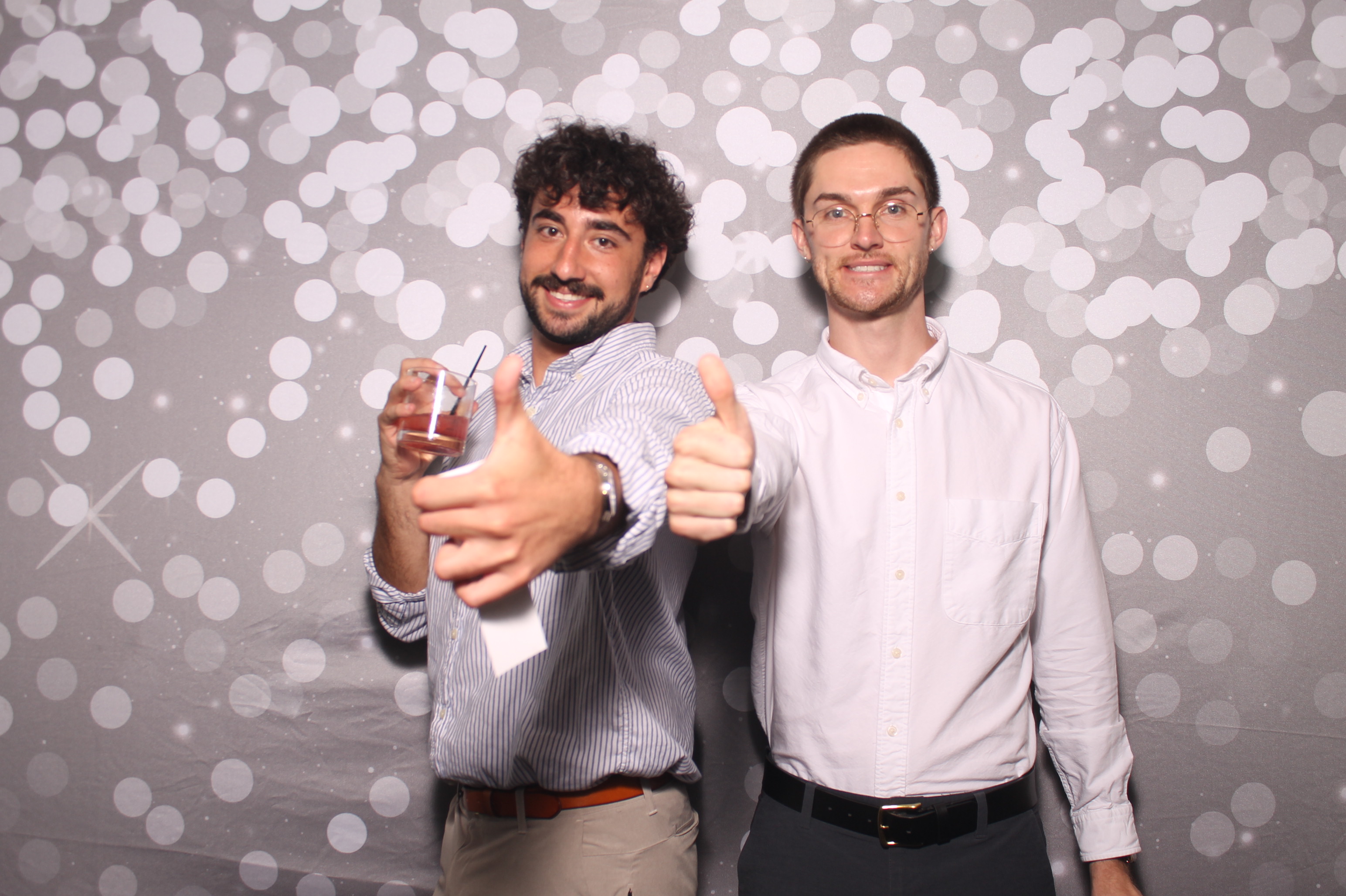 Emily & Logan Reception | View more photos from the event at gallery.photoboothcincy.com/u/PhotoBoothCincy/Emily-Logan-Reception