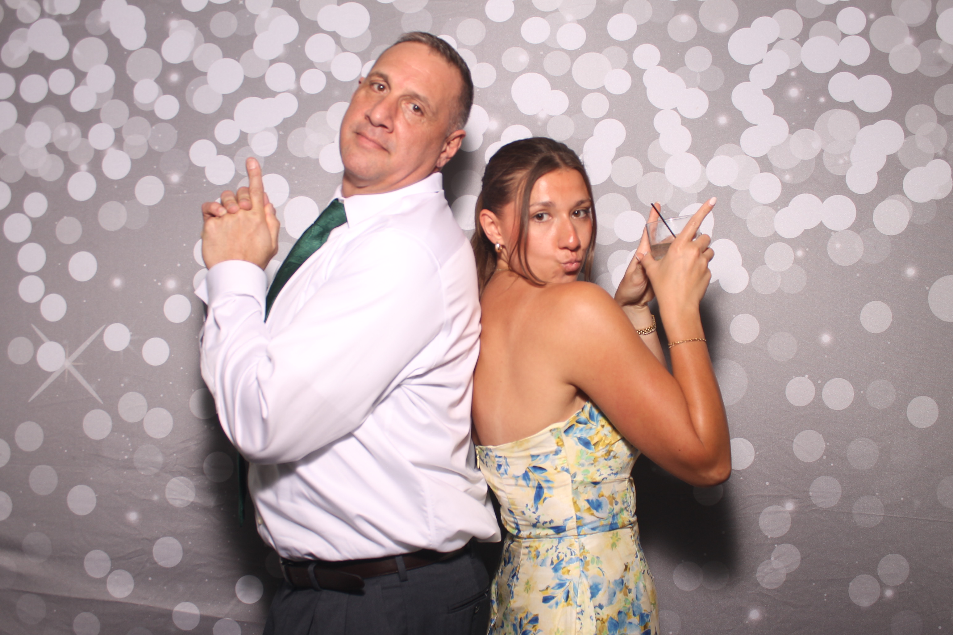 Emily & Logan Reception | View more photos from the event at gallery.photoboothcincy.com/u/PhotoBoothCincy/Emily-Logan-Reception