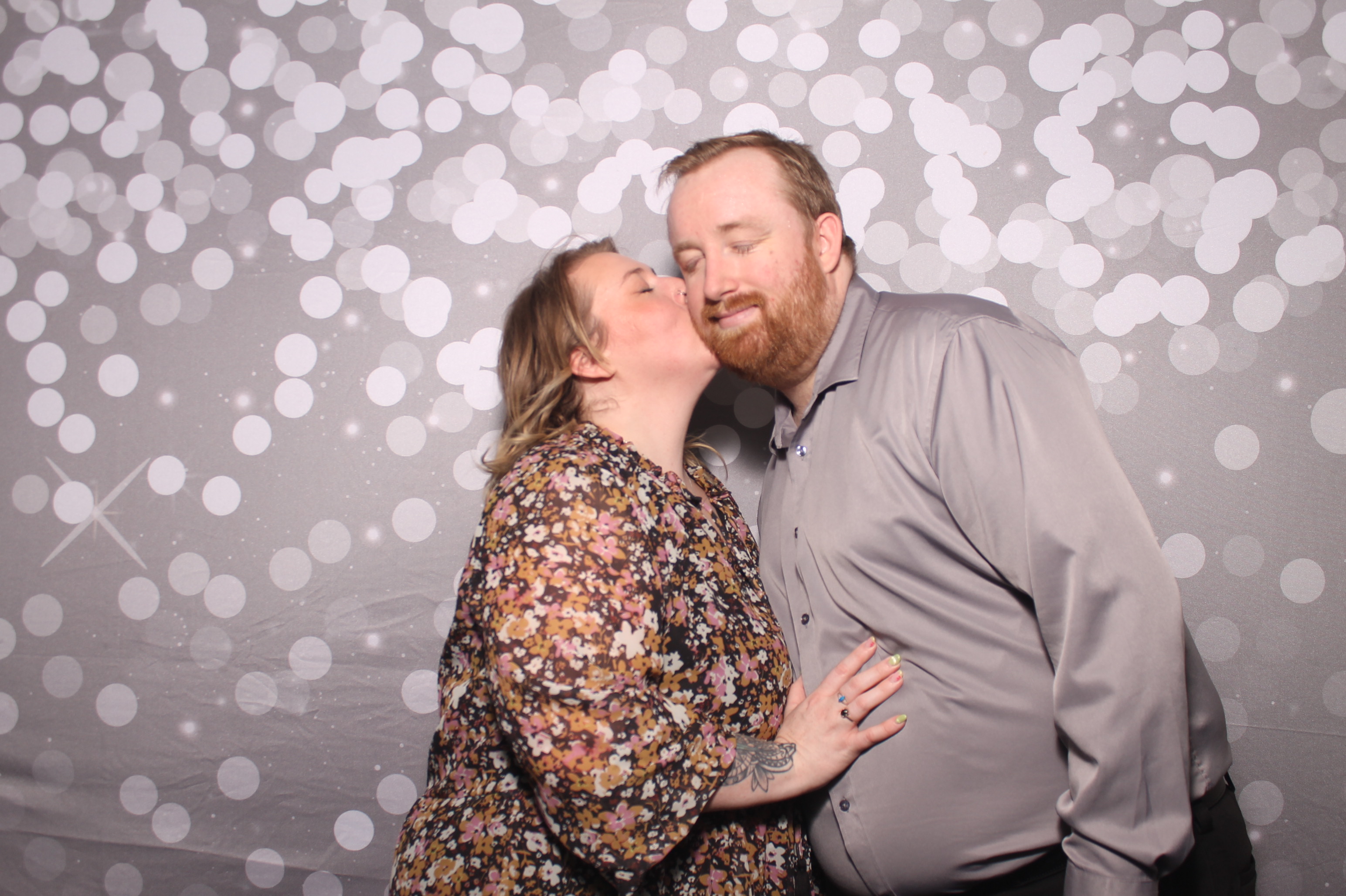 Emily & Logan Reception | View more photos from the event at gallery.photoboothcincy.com/u/PhotoBoothCincy/Emily-Logan-Reception