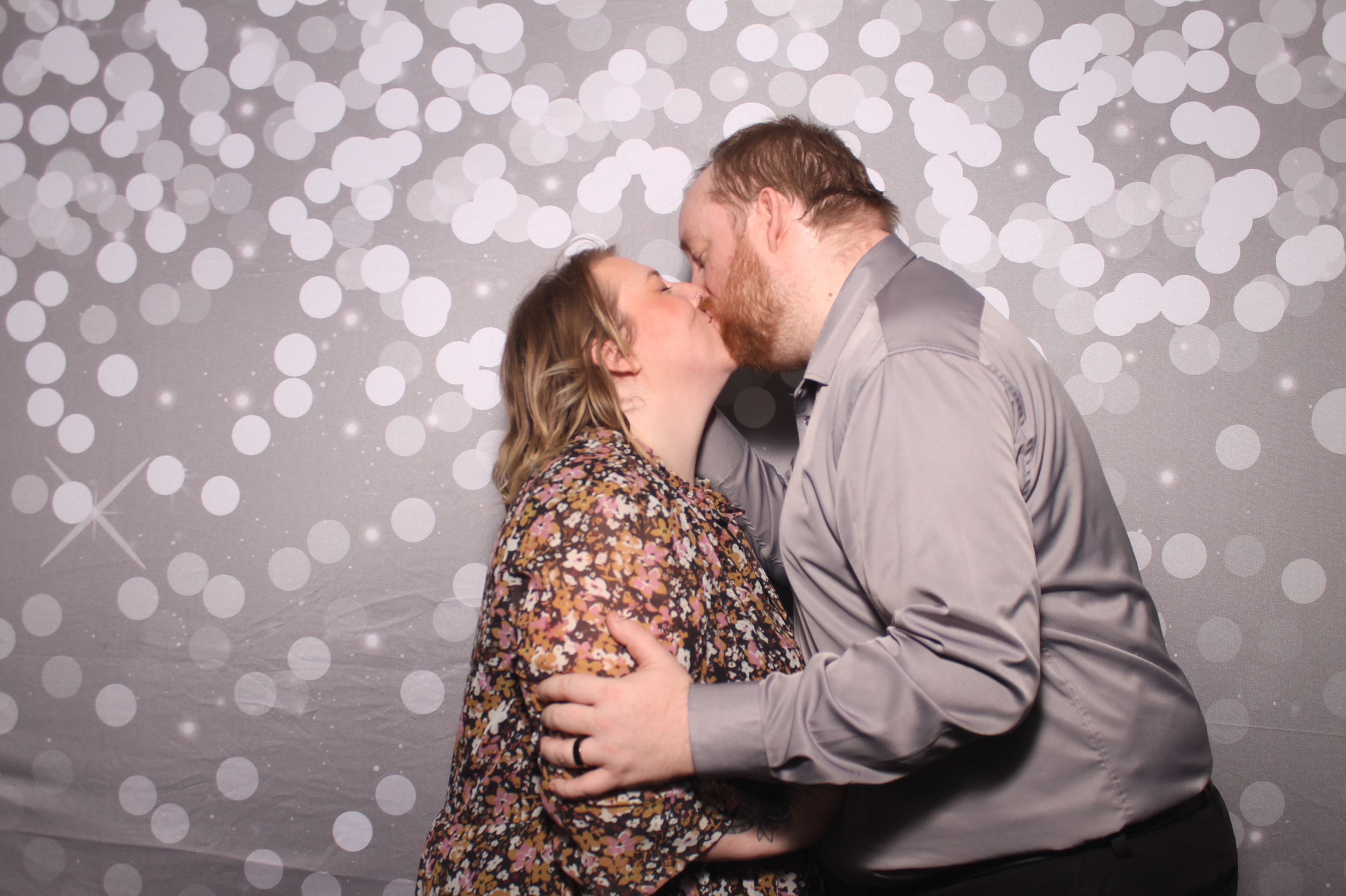 Emily & Logan Reception | View more photos from the event at gallery.photoboothcincy.com/u/PhotoBoothCincy/Emily-Logan-Reception