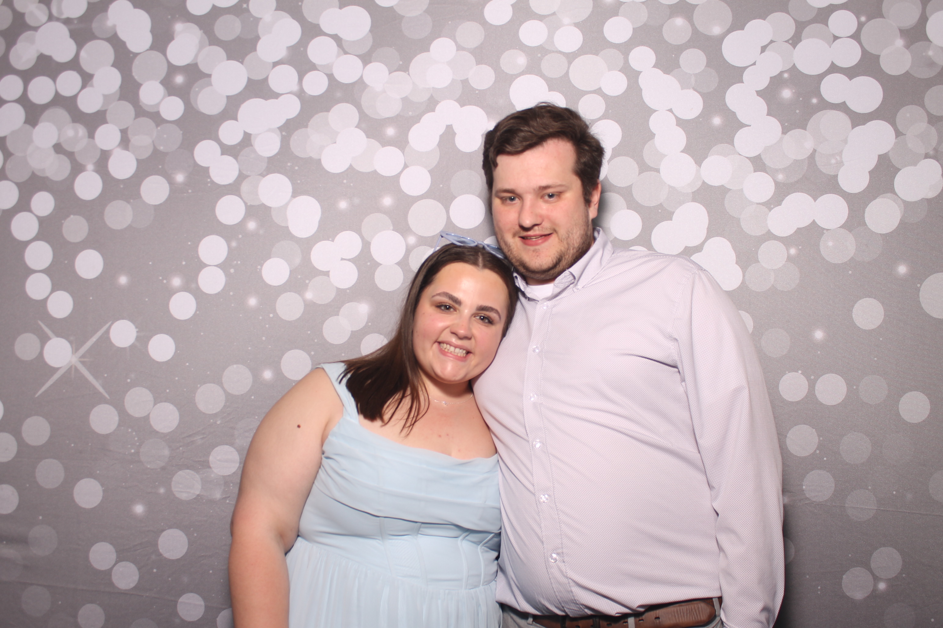 Emily & Logan Reception | View more photos from the event at gallery.photoboothcincy.com/u/PhotoBoothCincy/Emily-Logan-Reception