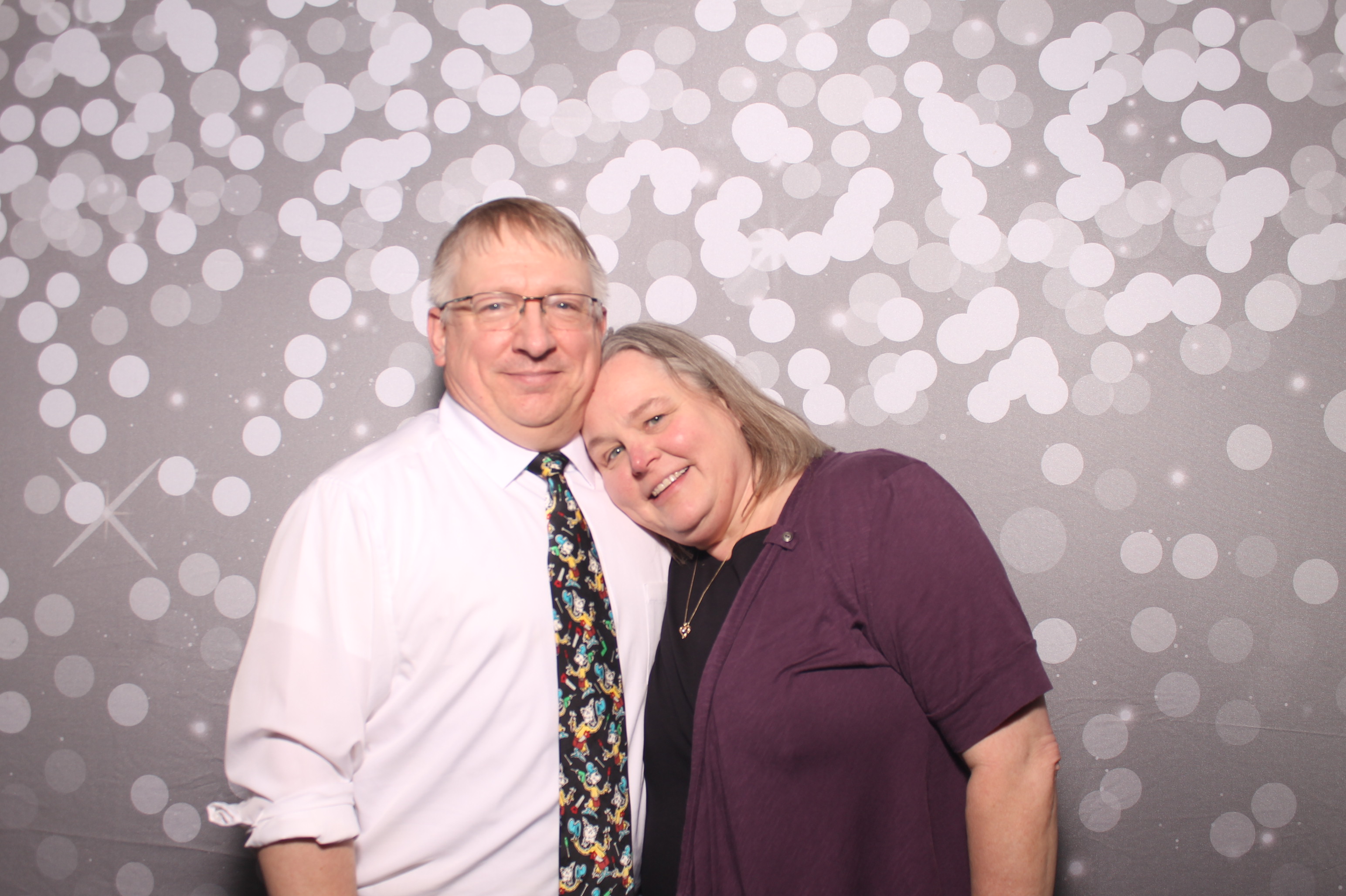 Emily & Logan Reception | View more photos from the event at gallery.photoboothcincy.com/u/PhotoBoothCincy/Emily-Logan-Reception