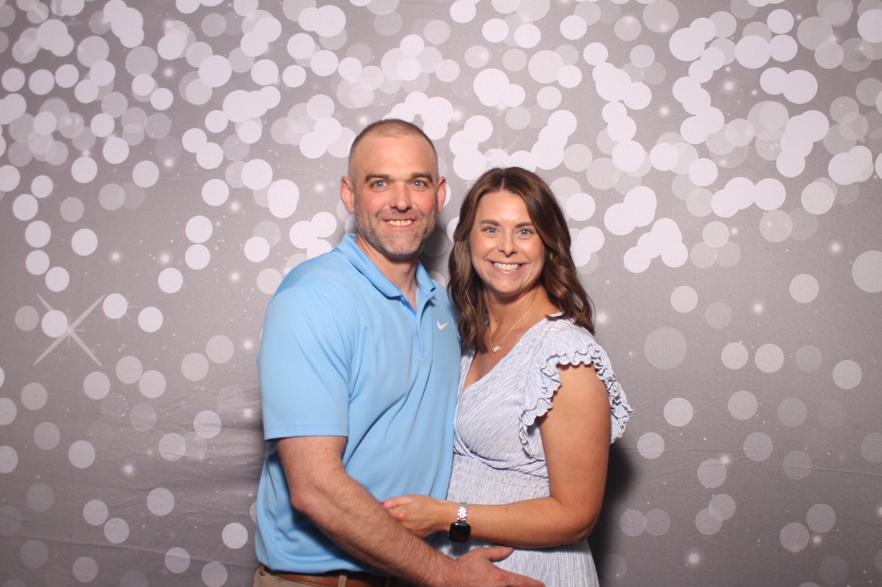 Emily & Logan Reception | View more photos from the event at gallery.photoboothcincy.com/u/PhotoBoothCincy/Emily-Logan-Reception