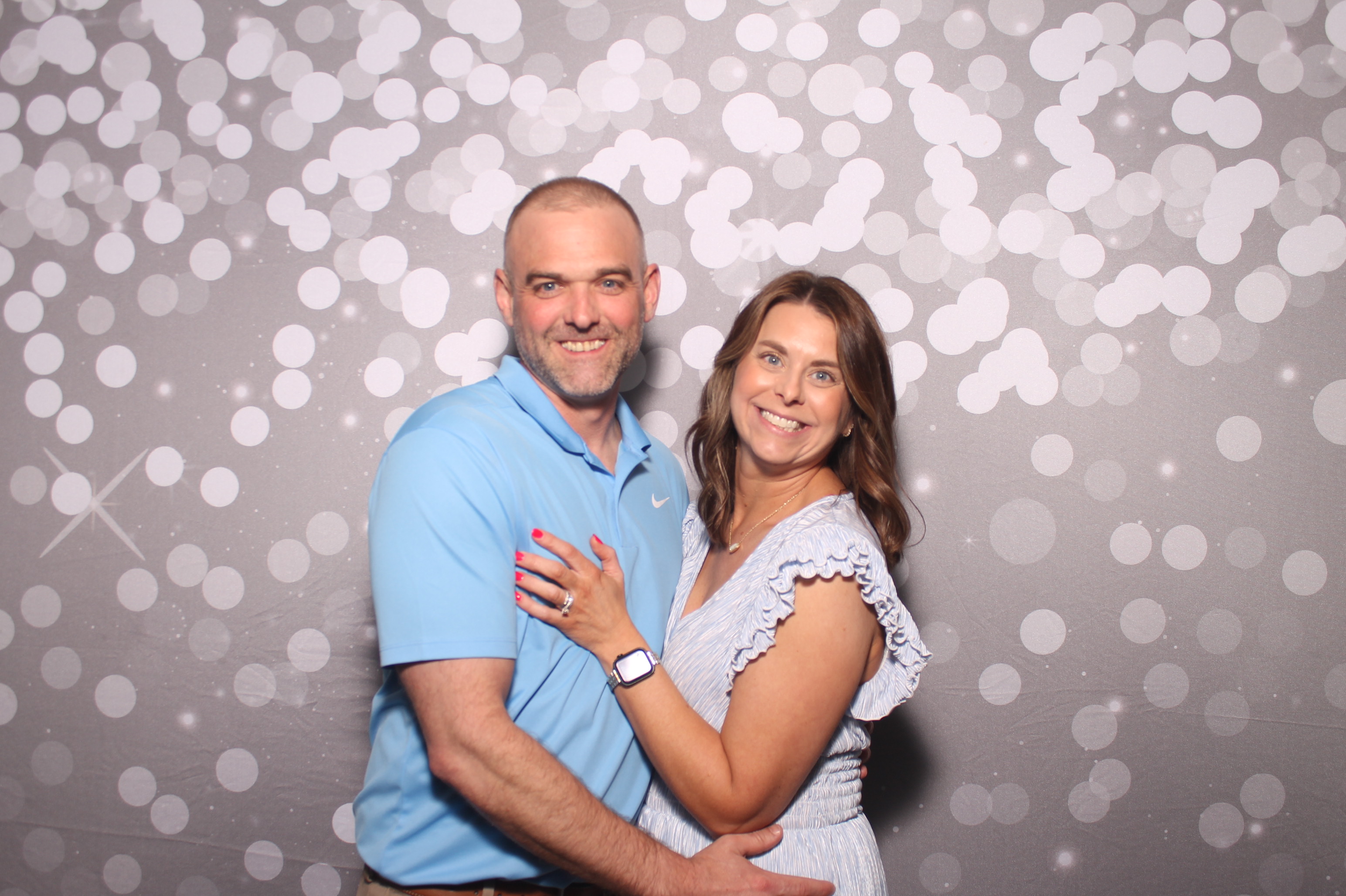 Emily & Logan Reception | View more photos from the event at gallery.photoboothcincy.com/u/PhotoBoothCincy/Emily-Logan-Reception