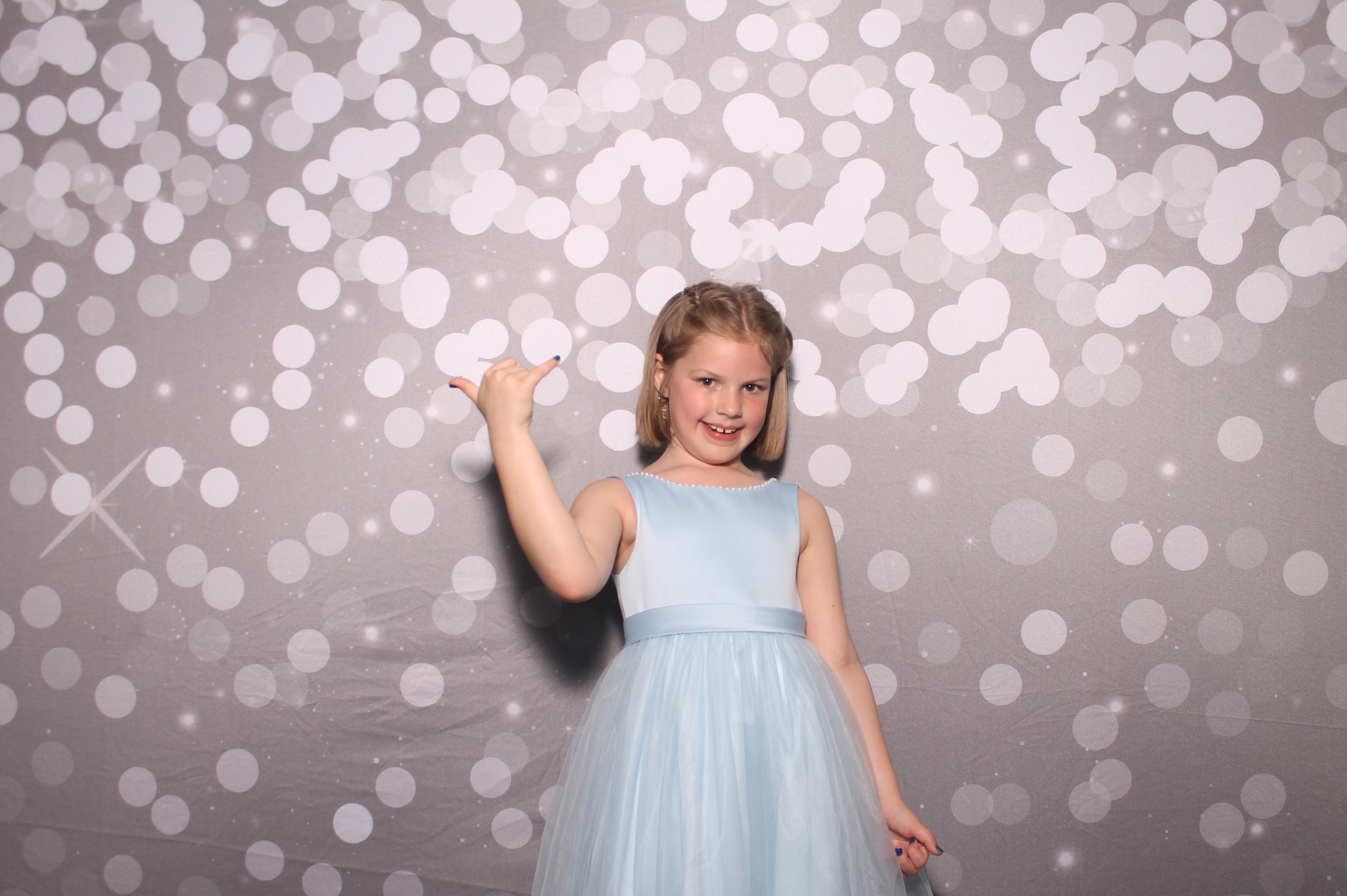 Emily & Logan Reception | View more photos from the event at gallery.photoboothcincy.com/u/PhotoBoothCincy/Emily-Logan-Reception