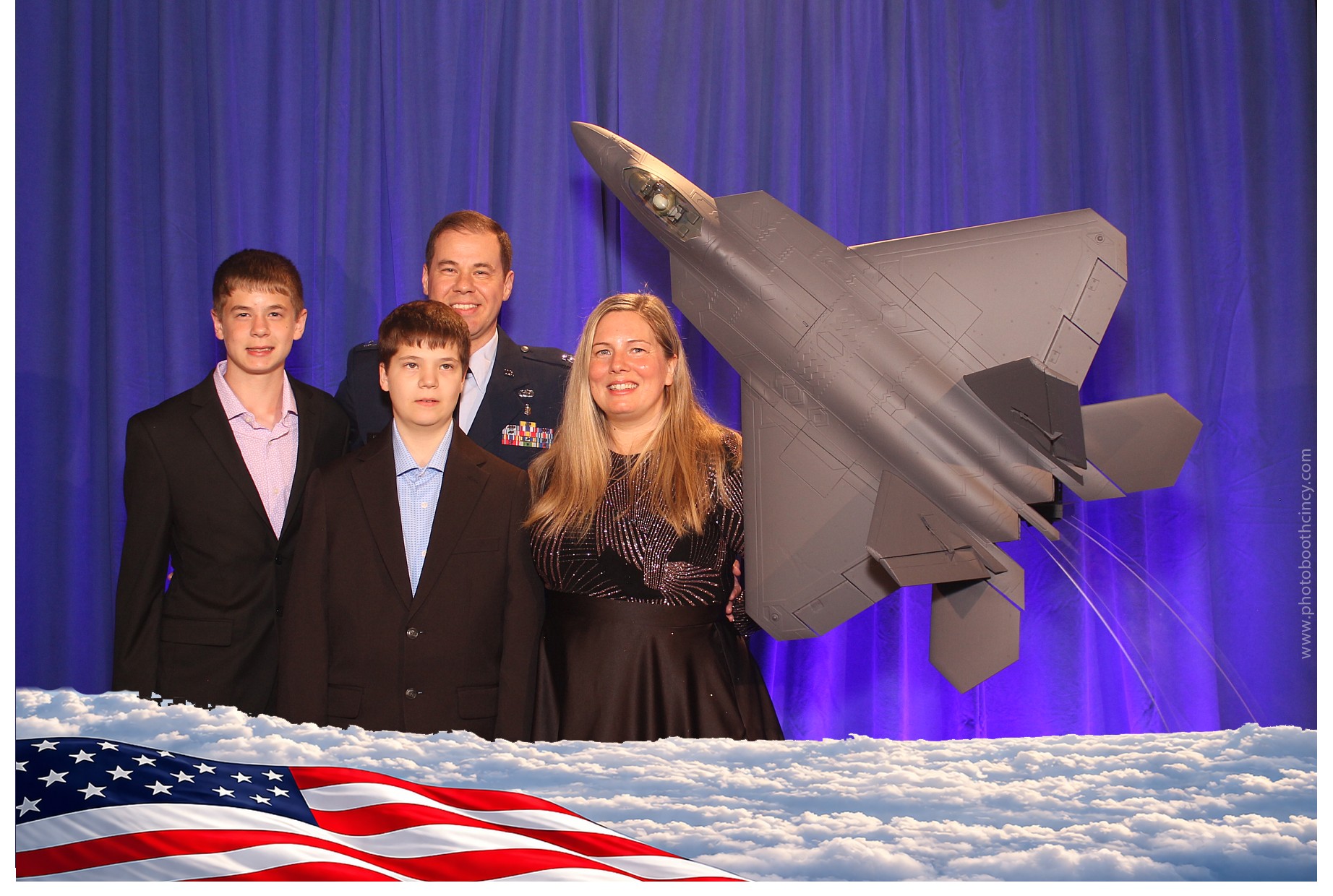 F-22 20 Year Celebration!! | View more photos from the event at gallery.photoboothcincy.com/u/PhotoBoothCincy/F-22-20-Year-Celebration