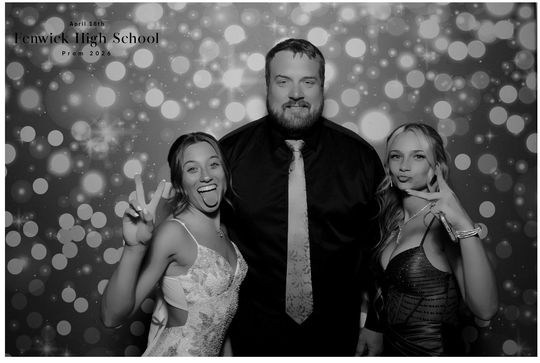 FHS Prom | View more photos from the event at gallery.photoboothcincy.com/u/PhotoBoothCincy/FHS-Prom