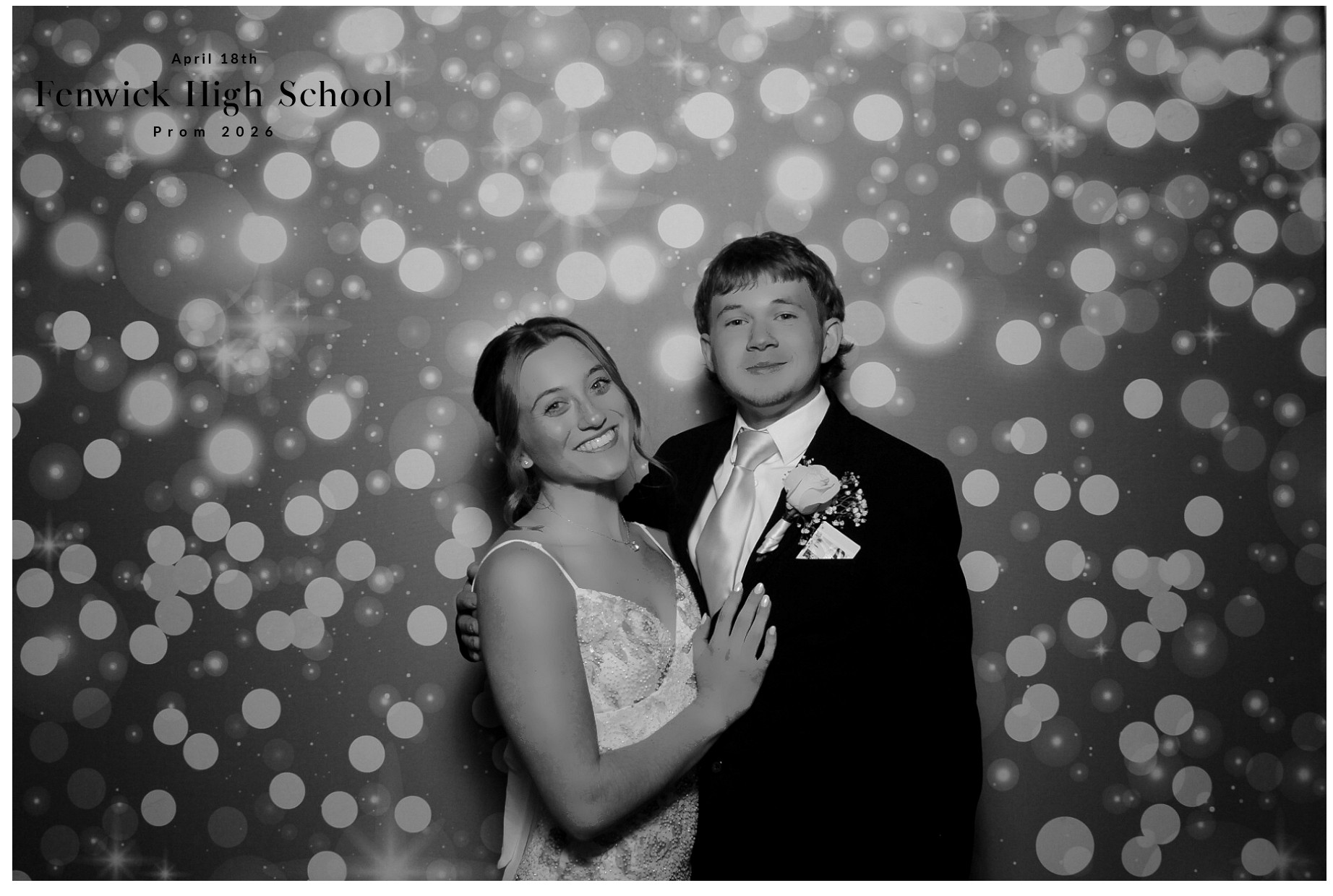 FHS Prom | View more photos from the event at gallery.photoboothcincy.com/u/PhotoBoothCincy/FHS-Prom