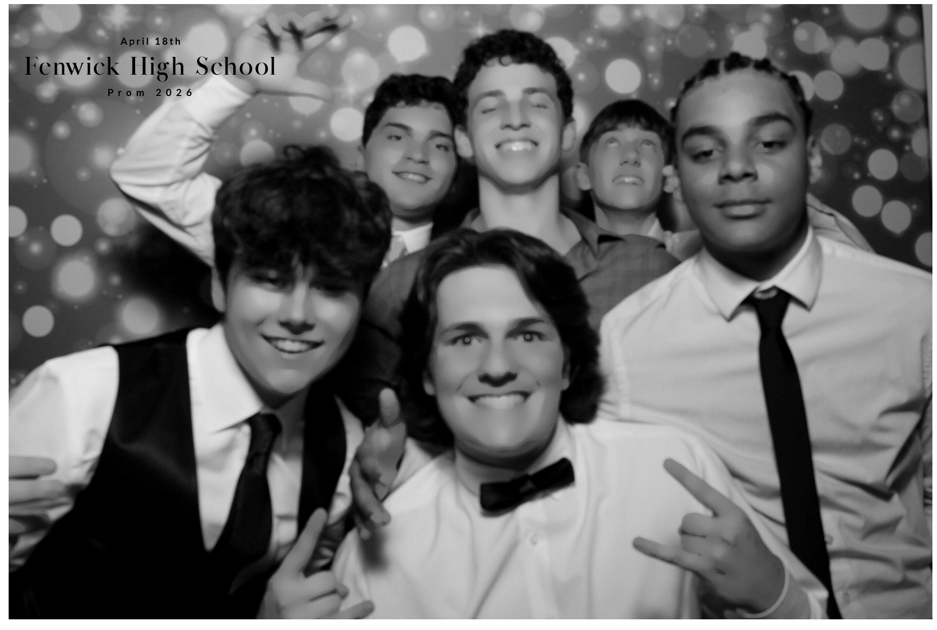 FHS Prom | View more photos from the event at gallery.photoboothcincy.com/u/PhotoBoothCincy/FHS-Prom