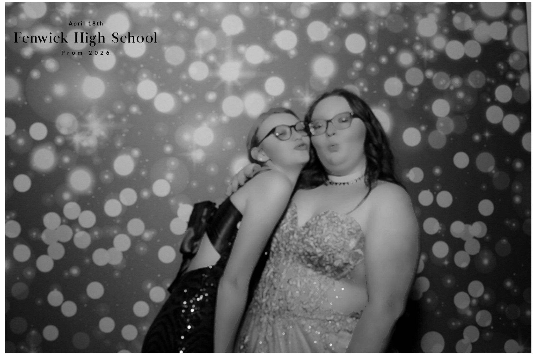 FHS Prom | View more photos from the event at gallery.photoboothcincy.com/u/PhotoBoothCincy/FHS-Prom