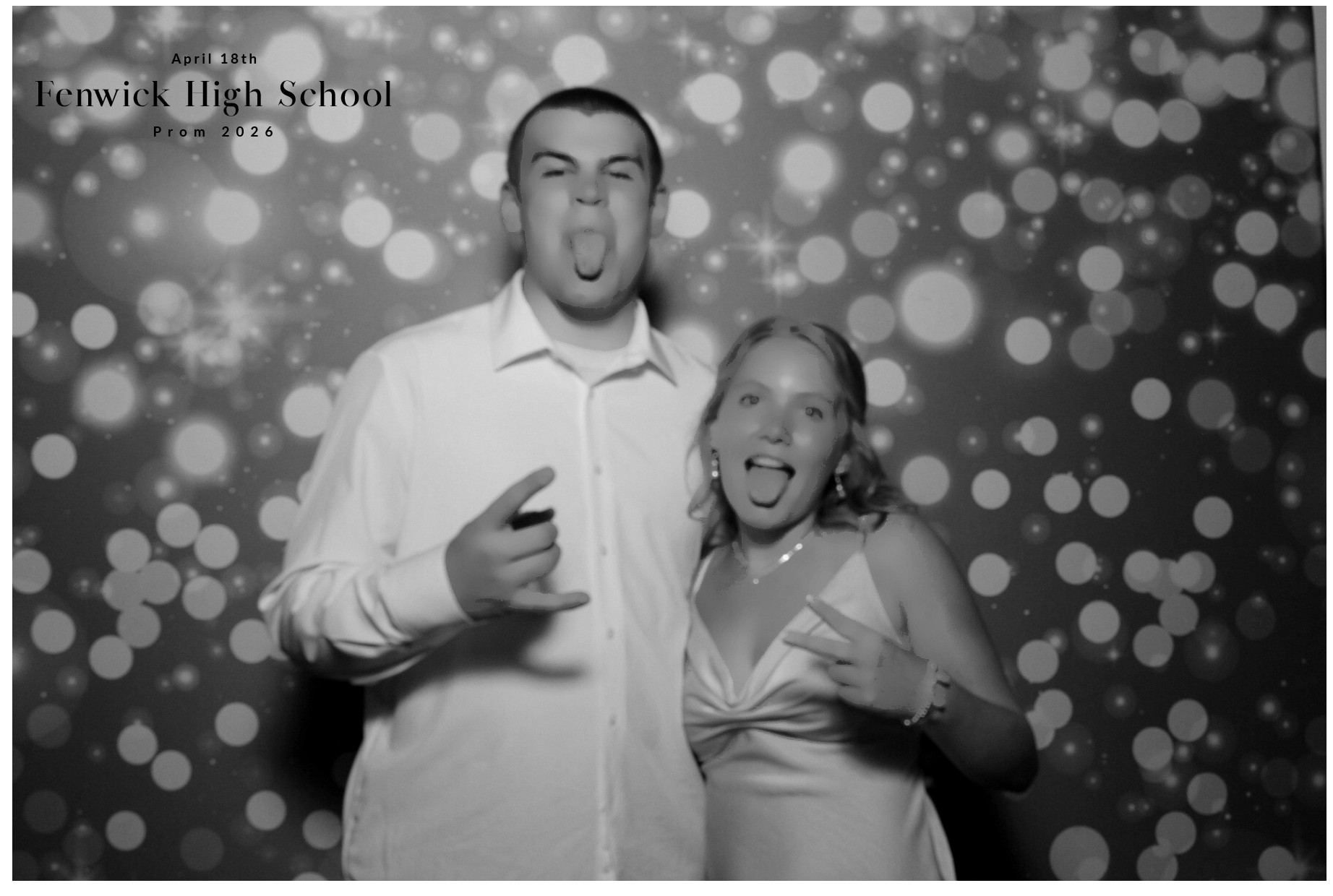 FHS Prom | View more photos from the event at gallery.photoboothcincy.com/u/PhotoBoothCincy/FHS-Prom