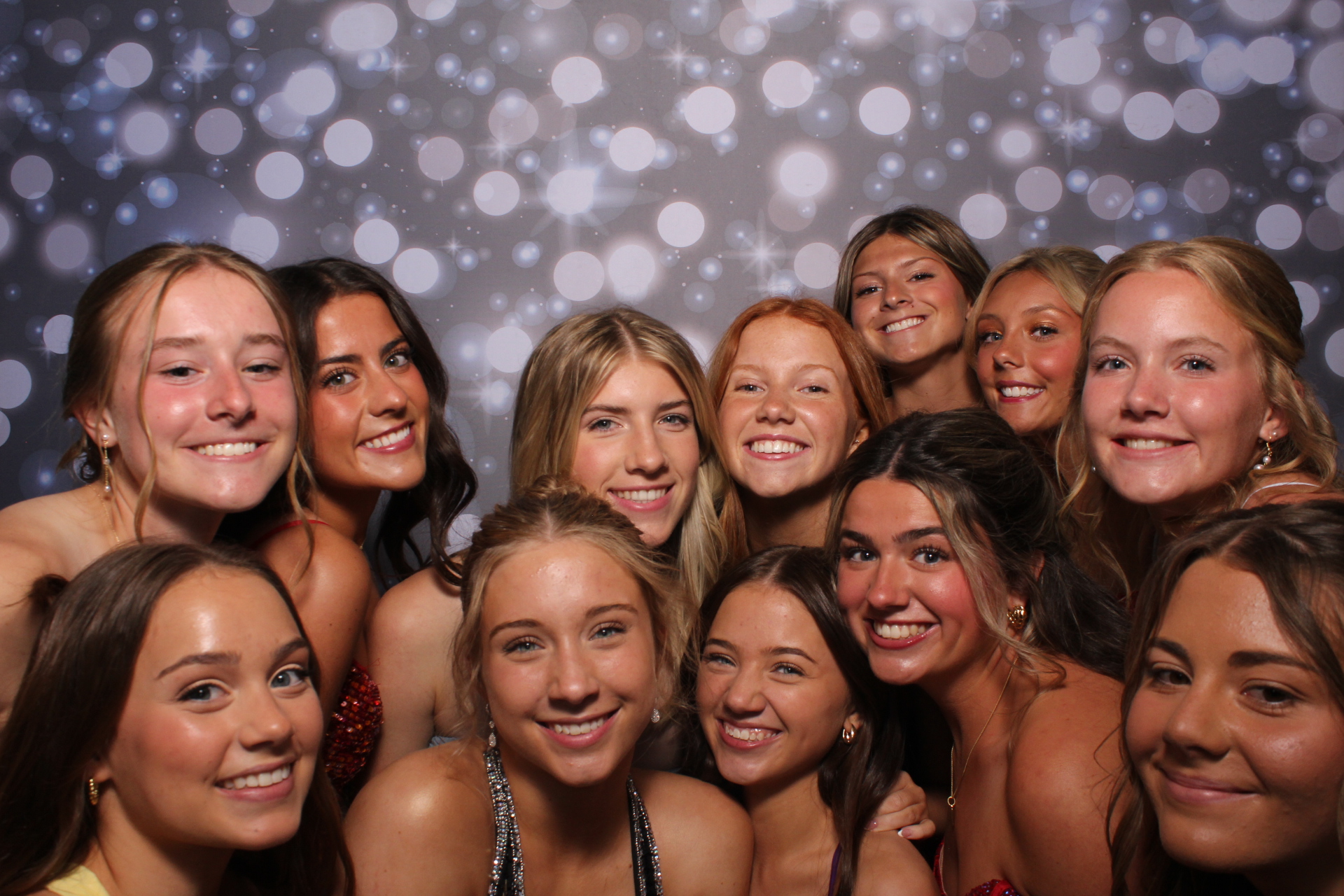 FHS Prom | View more photos from the event at gallery.photoboothcincy.com/u/PhotoBoothCincy/FHS-Prom