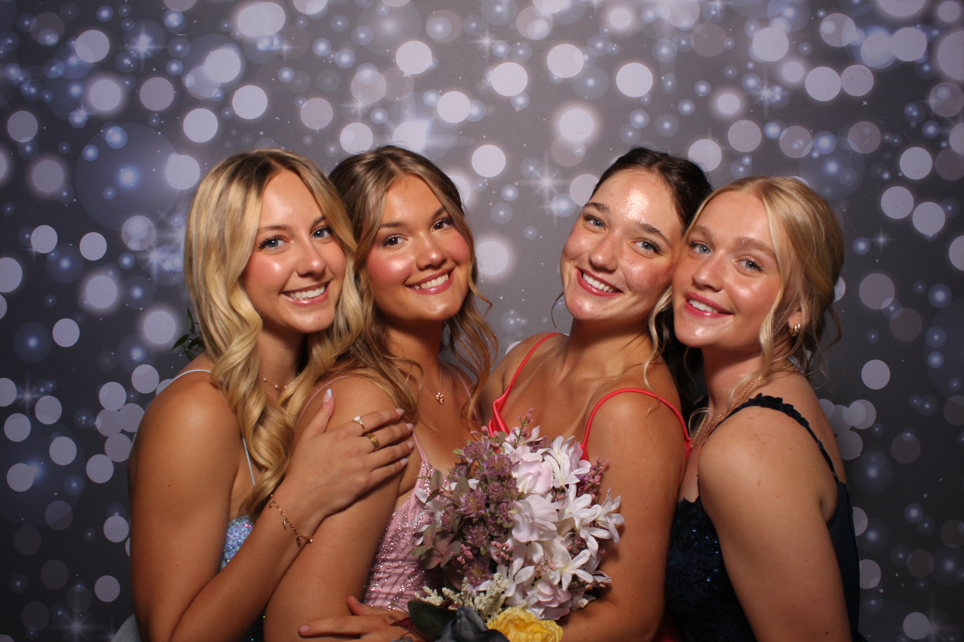 FHS Prom | View more photos from the event at gallery.photoboothcincy.com/u/PhotoBoothCincy/FHS-Prom