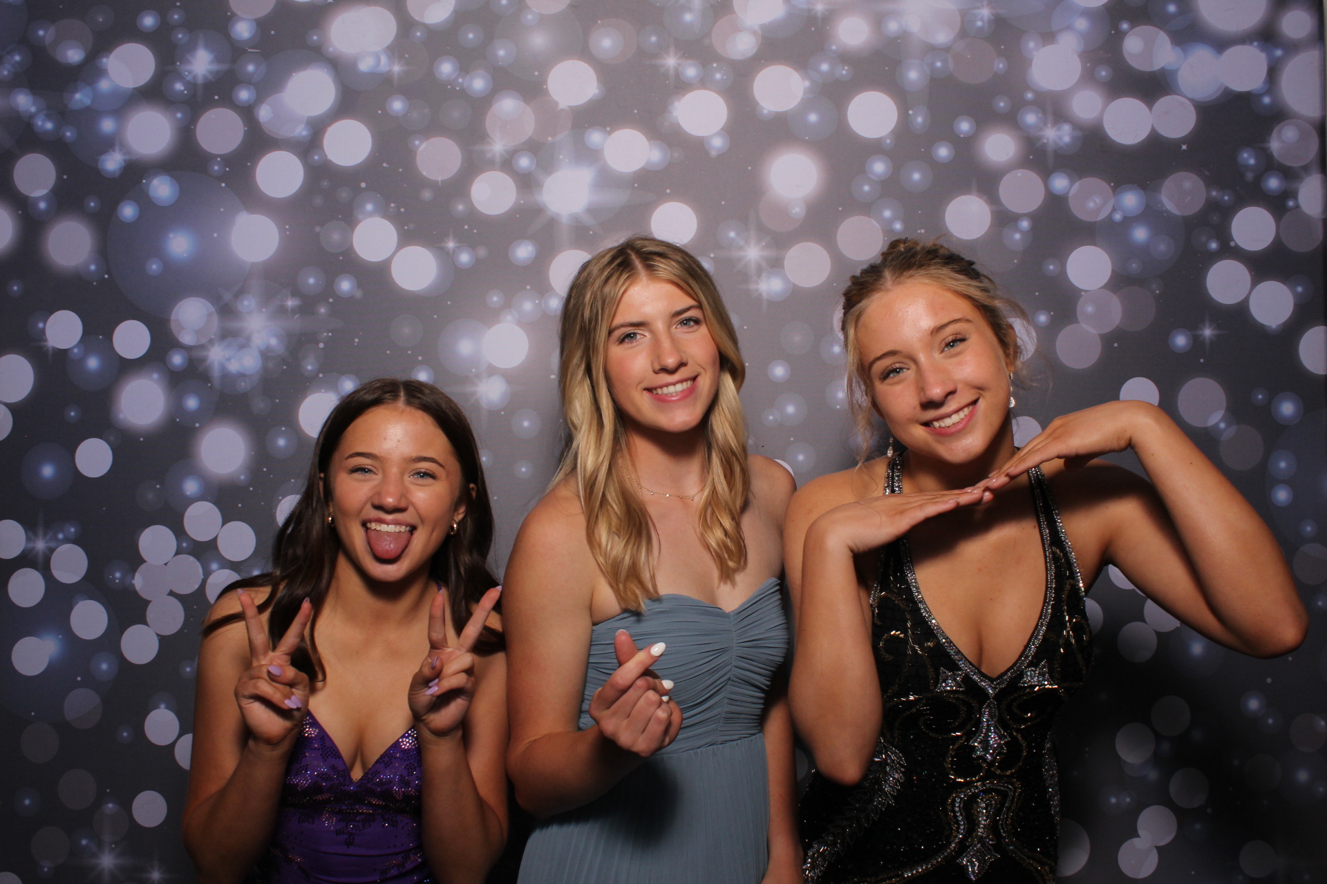 FHS Prom | View more photos from the event at gallery.photoboothcincy.com/u/PhotoBoothCincy/FHS-Prom