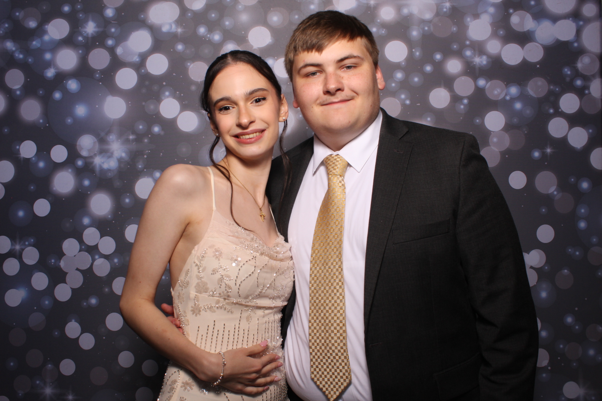 FHS Prom | View more photos from the event at gallery.photoboothcincy.com/u/PhotoBoothCincy/FHS-Prom