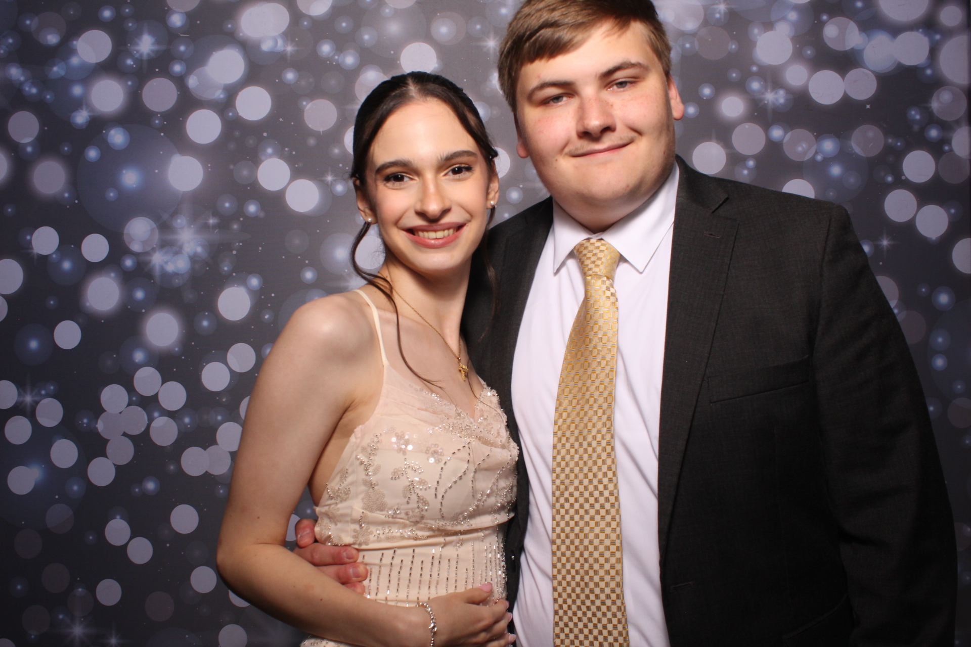 FHS Prom | View more photos from the event at gallery.photoboothcincy.com/u/PhotoBoothCincy/FHS-Prom