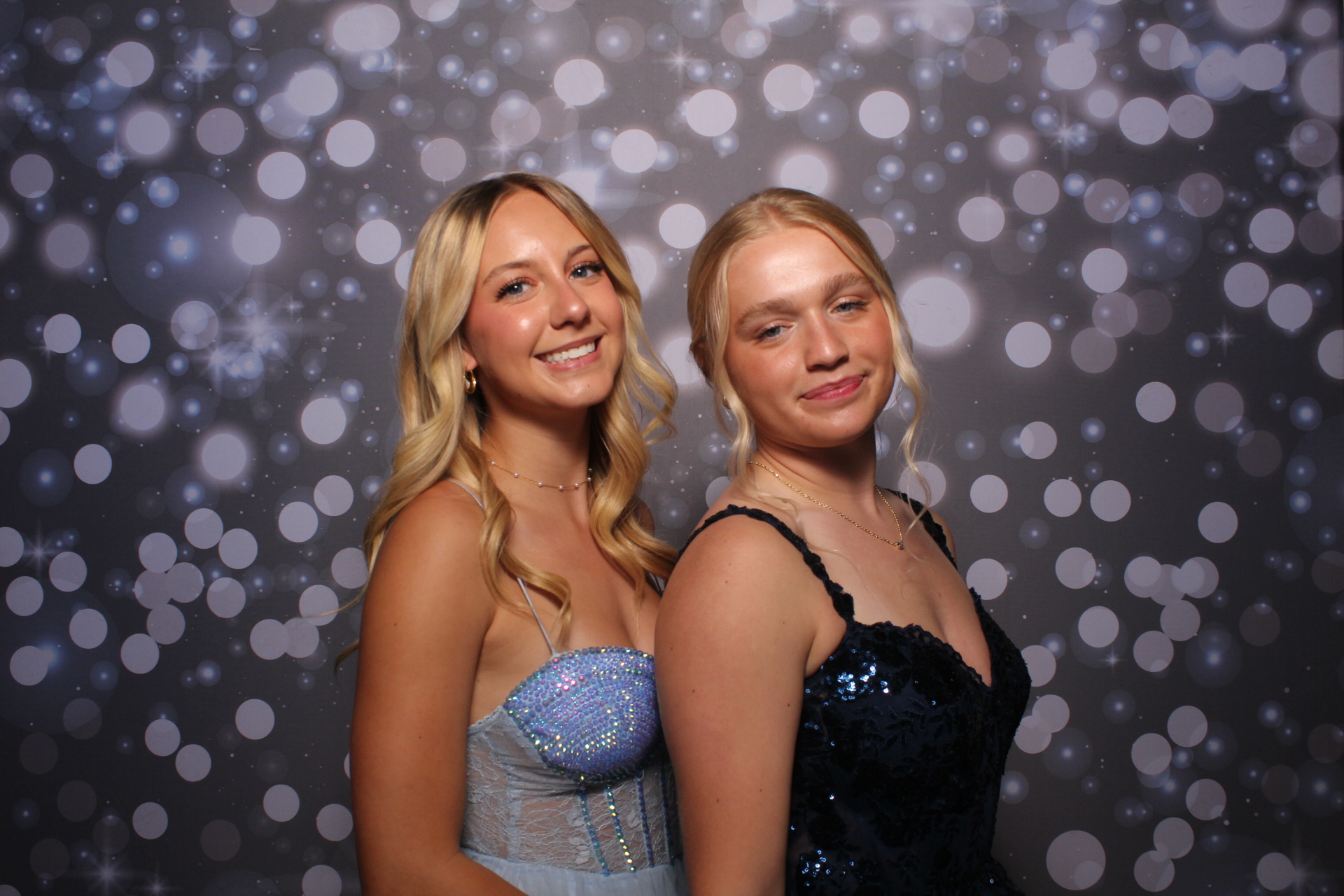 FHS Prom | View more photos from the event at gallery.photoboothcincy.com/u/PhotoBoothCincy/FHS-Prom