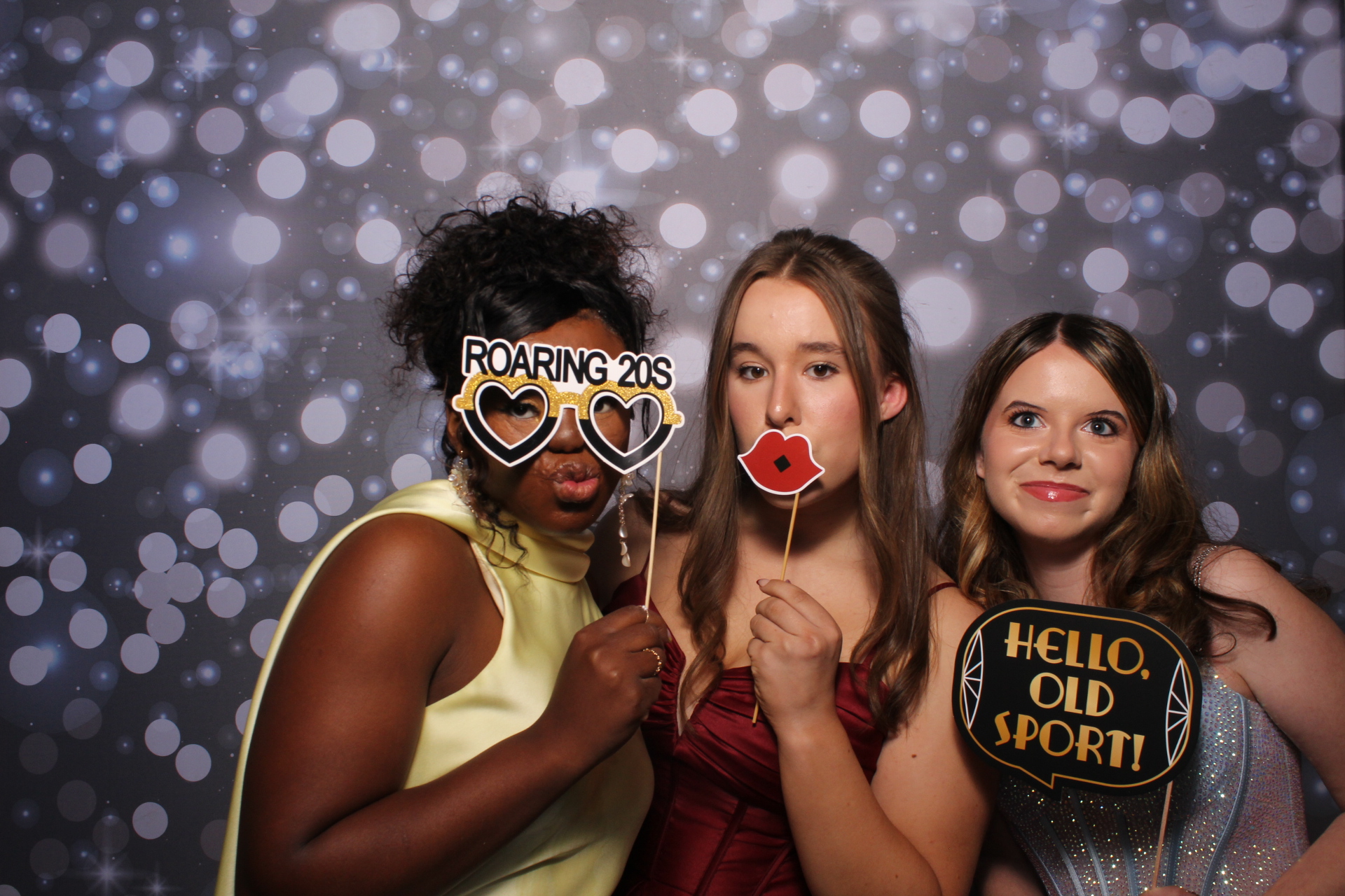 FHS Prom | View more photos from the event at gallery.photoboothcincy.com/u/PhotoBoothCincy/FHS-Prom