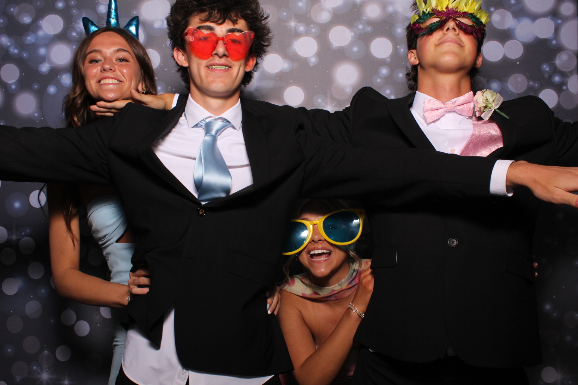 FHS Prom | View more photos from the event at gallery.photoboothcincy.com/u/PhotoBoothCincy/FHS-Prom