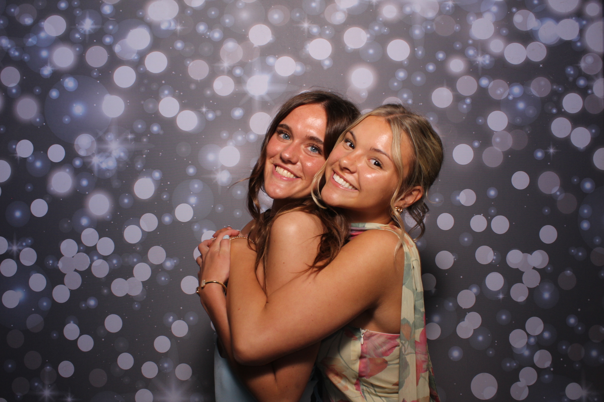 FHS Prom | View more photos from the event at gallery.photoboothcincy.com/u/PhotoBoothCincy/FHS-Prom